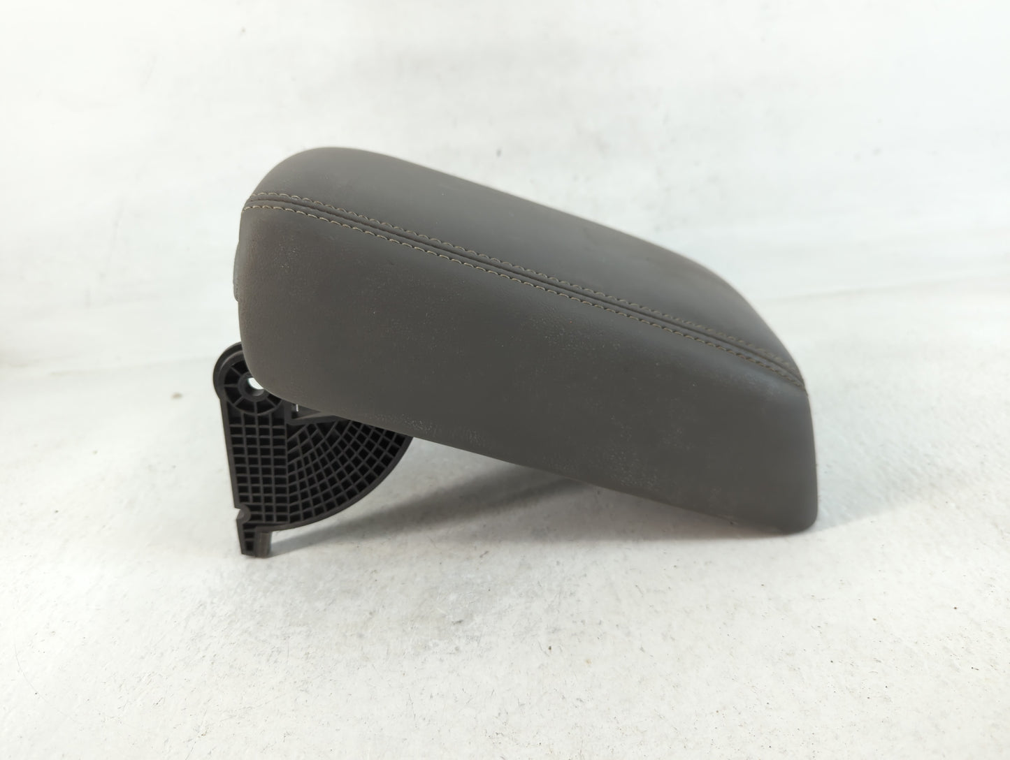 2013 Chevrolet Malibu Center Console Armrest Cover Lid Fits OEM Used Auto Parts - Oemusedautoparts1.com