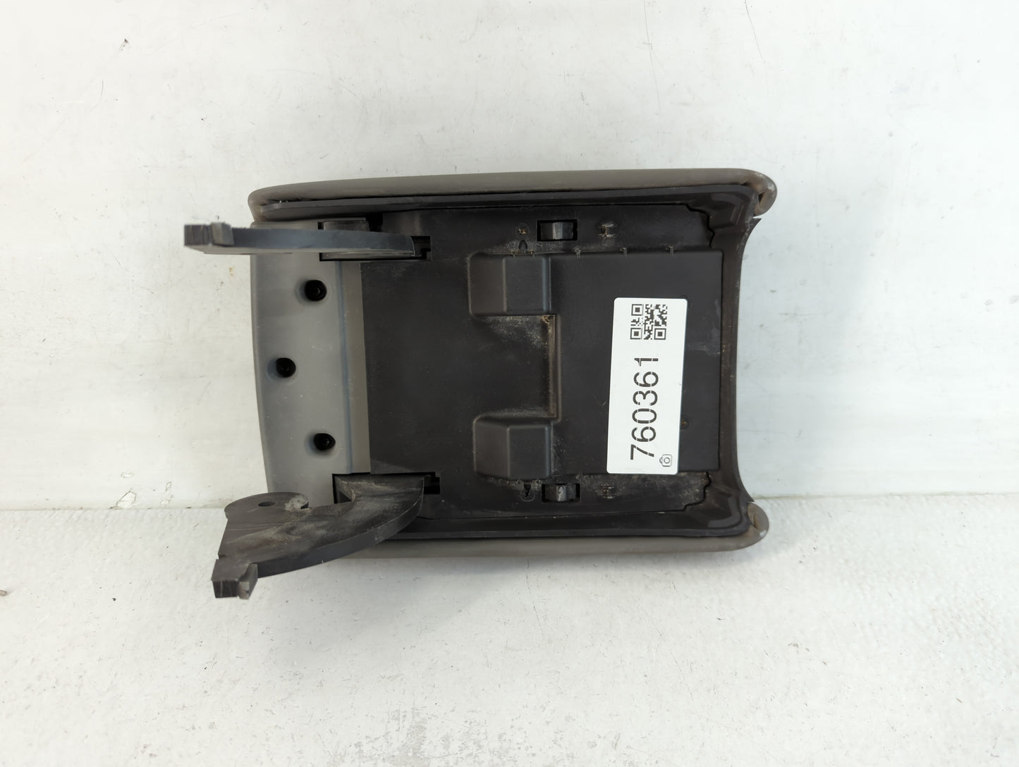 2013 Chevrolet Malibu Center Console Armrest Cover Lid Fits OEM Used Auto Parts - Oemusedautoparts1.com