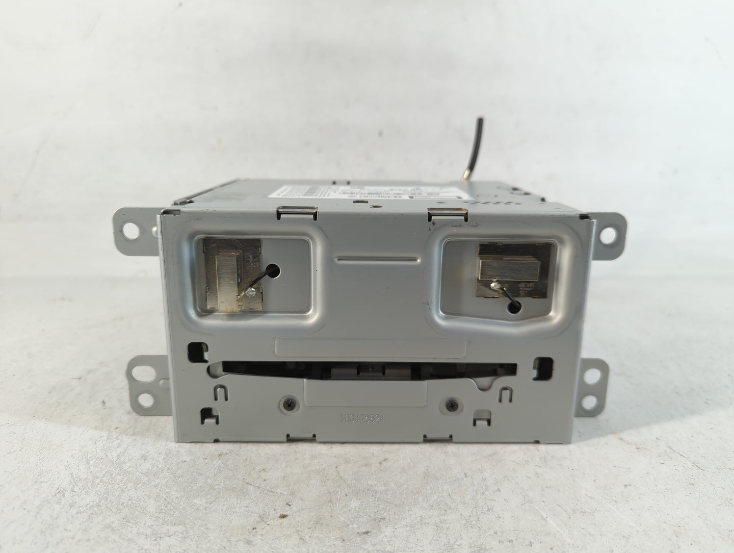 2013-2013 Chevrolet Malibu Am Fm Cd Player Radio Receiver - Oemusedautoparts1.com