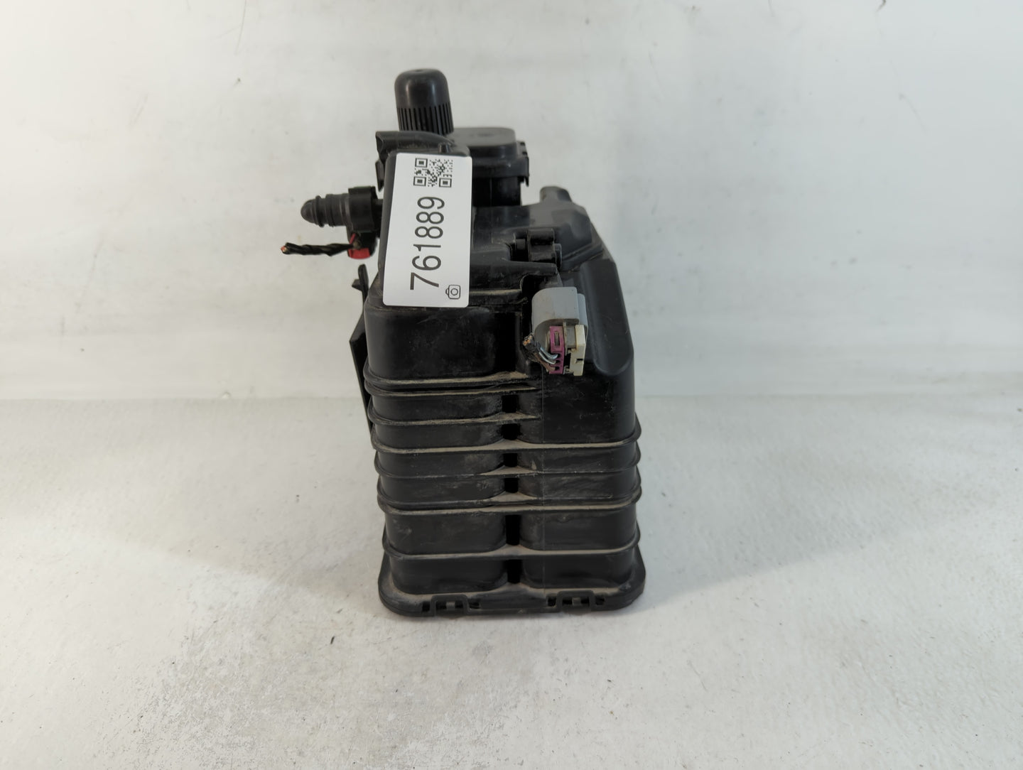 2013 Chevrolet Malibu Fuel Vapor Charcoal Canister - Oemusedautoparts1.com