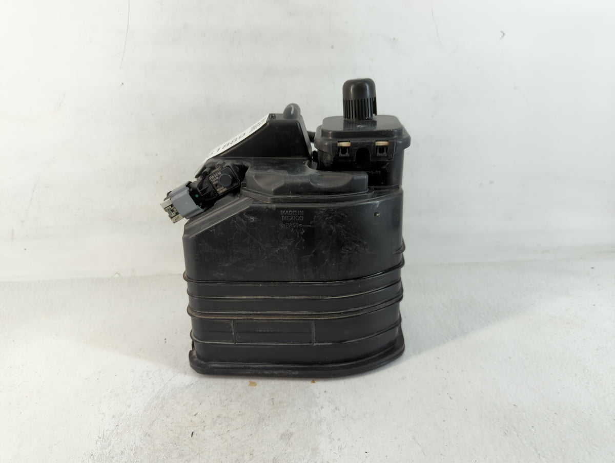 2013 Chevrolet Malibu Fuel Vapor Charcoal Canister 761889 - Oemusedautoparts1.com