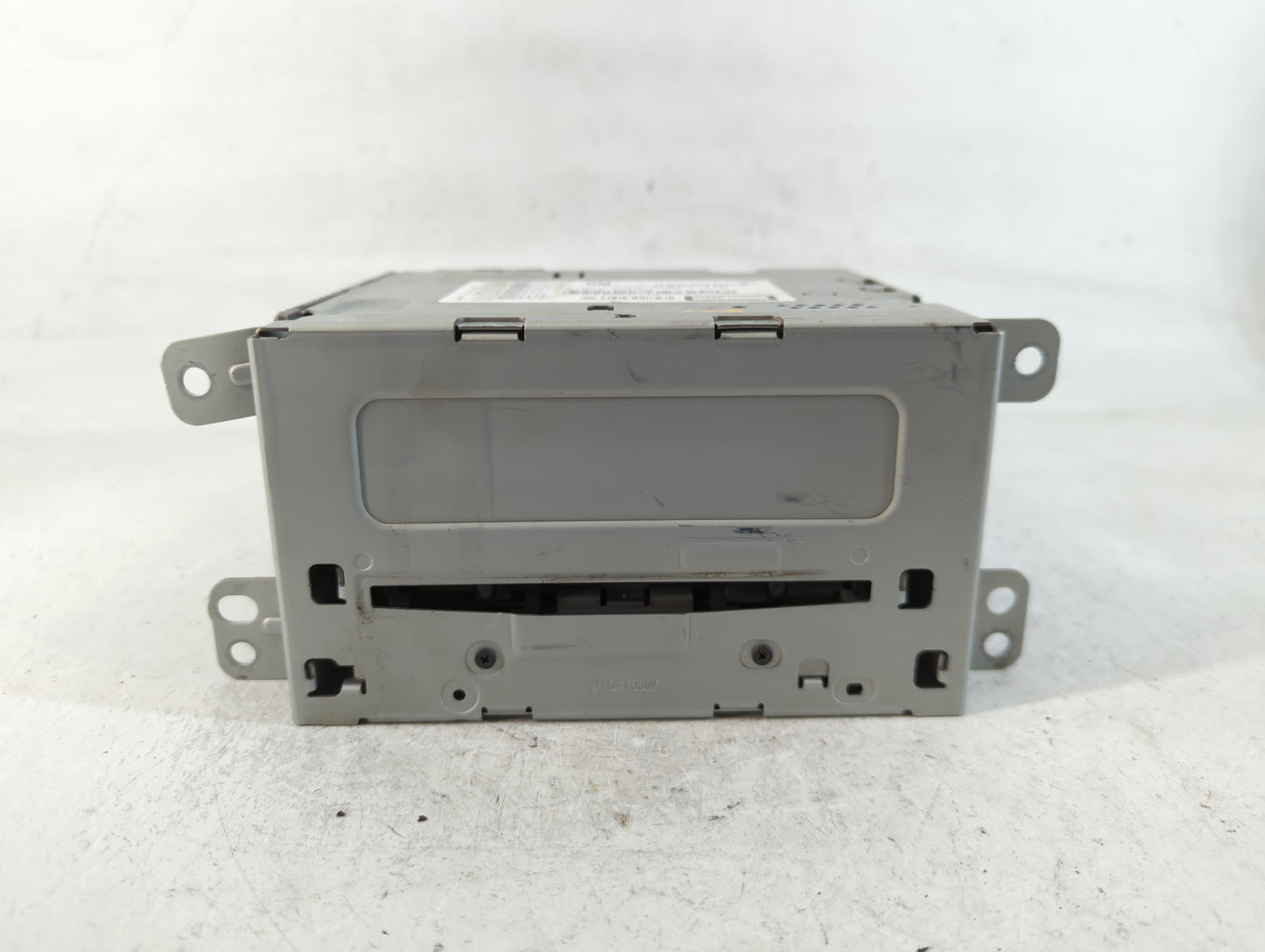 2013 Chevrolet Malibu Radio AM FM Cd Player Receiver Replacement P/N:22923802 Fits OEM Used Auto Parts - Oemusedautoparts1.c