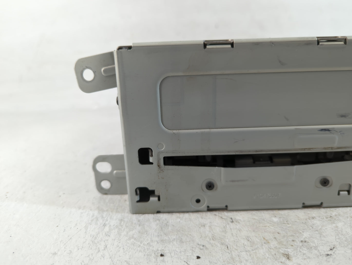 2013 Chevrolet Malibu Radio AM FM Cd Player Receiver Replacement P/N:22923802 Fits OEM Used Auto Parts - Oemusedautoparts1.c