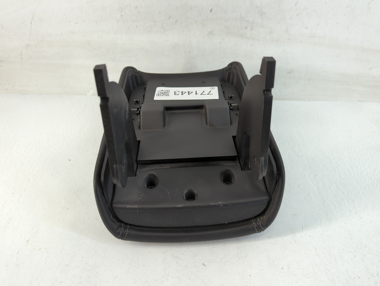 2013 Chevrolet Malibu Center Console Armrest Cover Lid Fits OEM Used Auto Parts - Oemusedautoparts1.com
