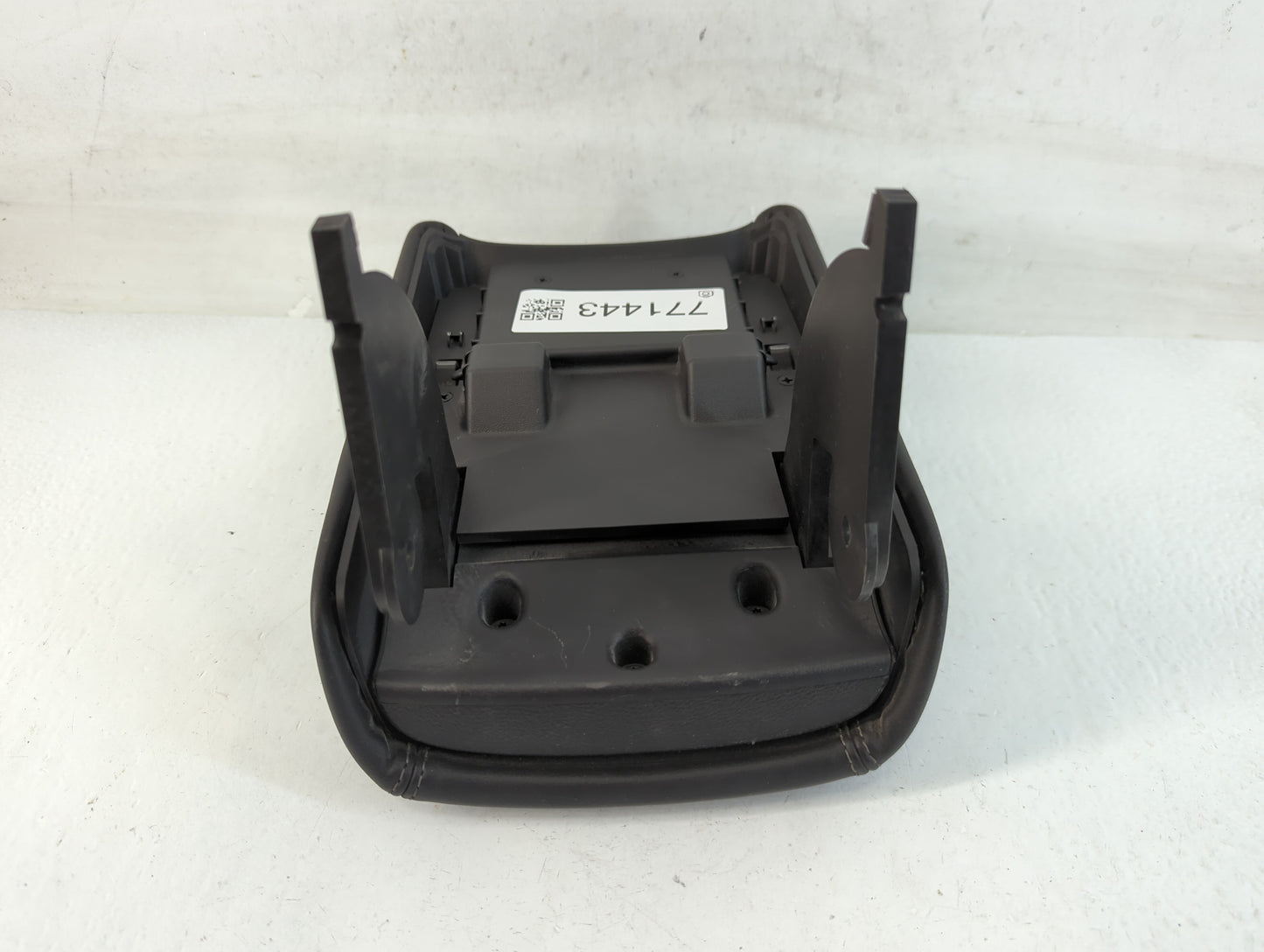 2013 Chevrolet Malibu Center Console Armrest Cover Lid Fits OEM Used Auto Parts - Oemusedautoparts1.com