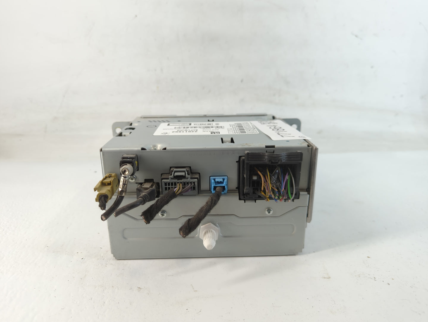 2013 Chevrolet Malibu Radio AM FM Cd Player Receiver Replacement P/N:22911992 Fits OEM Used Auto Parts - Oemusedautoparts1.c