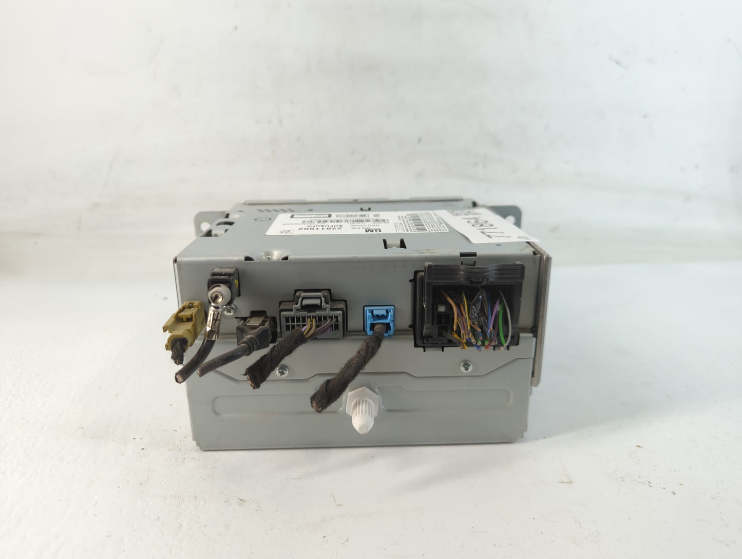 2013 Chevrolet Malibu Radio AM FM Cd Player Receiver Replacement P/N:22911992 Fits OEM Used Auto Parts - Oemusedautoparts1.c