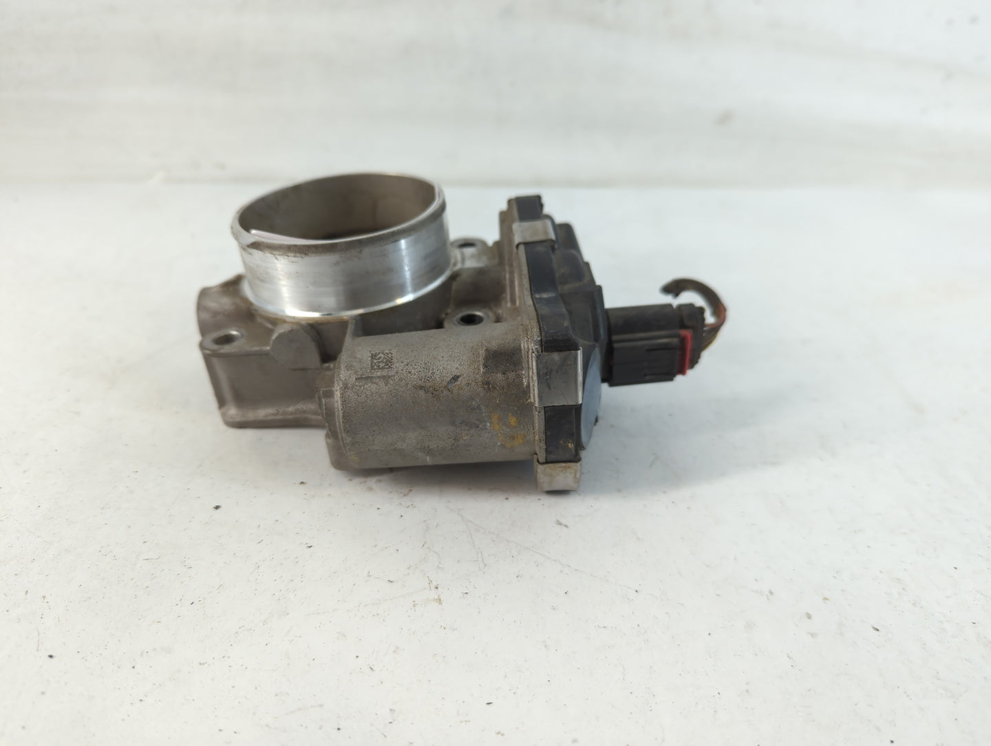 2013-2014 Chevrolet Malibu Throttle Body P/N:12632101CA Fits Fits 2012 2013 2014 2015 OEM Used Auto Parts - Oemusedautoparts