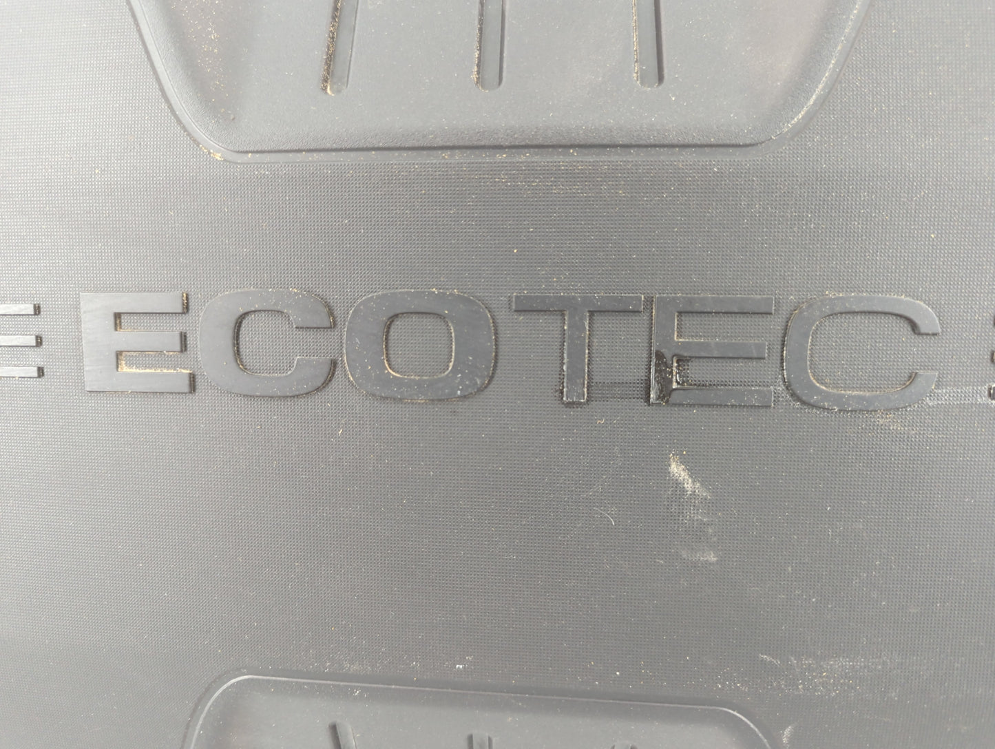 2013 Chevrolet Malibu Engine Cover - Oemusedautoparts1.com