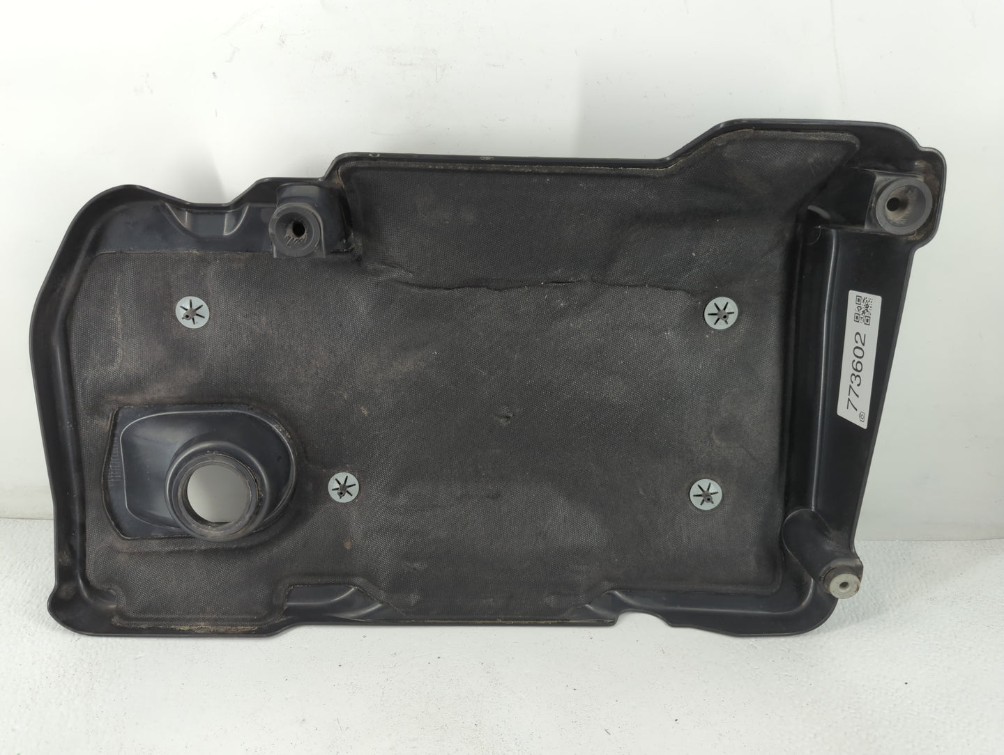 2013 Chevrolet Malibu Engine Cover - Oemusedautoparts1.com