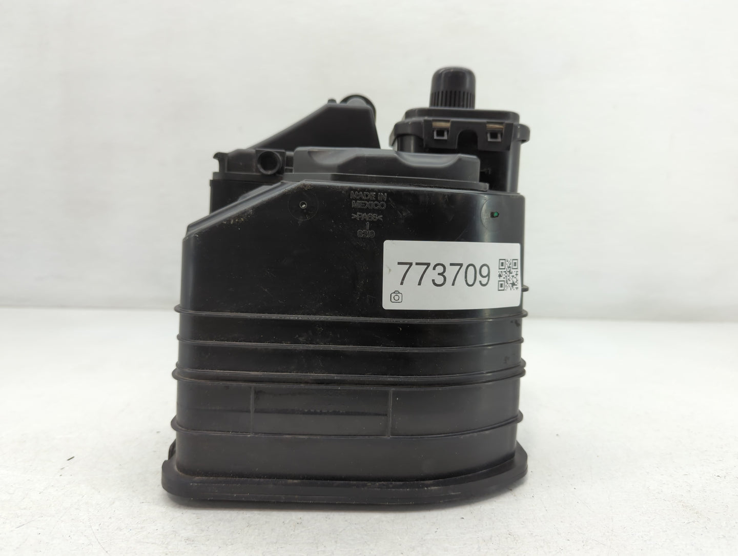 2013 Chevrolet Malibu Fuel Vapor Charcoal Canister - Oemusedautoparts1.com