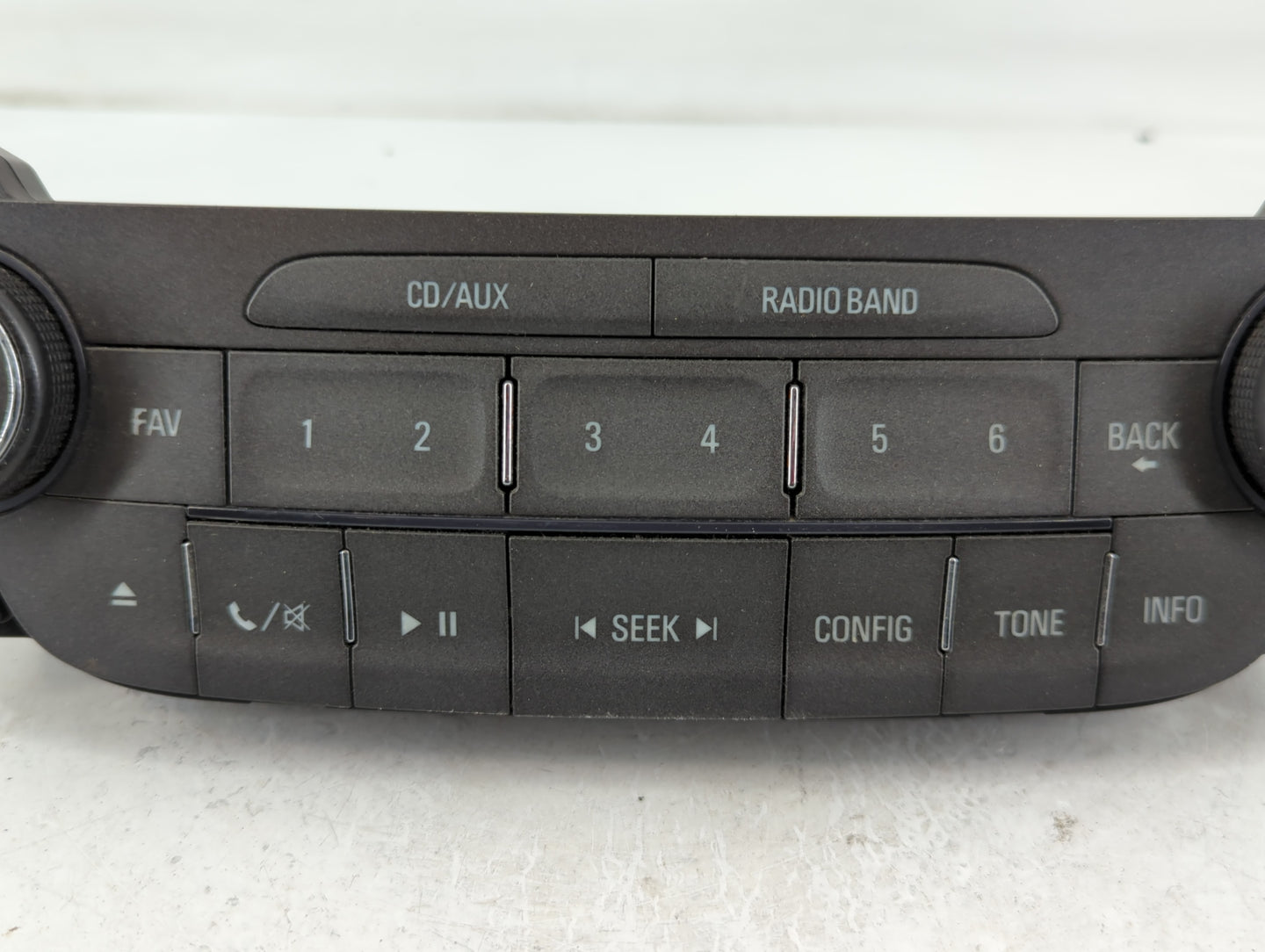 2013 Chevrolet Malibu Radio AM FM Cd Player Receiver Replacement P/N:22880998 Fits OEM Used Auto Parts - Oemusedautoparts1.c