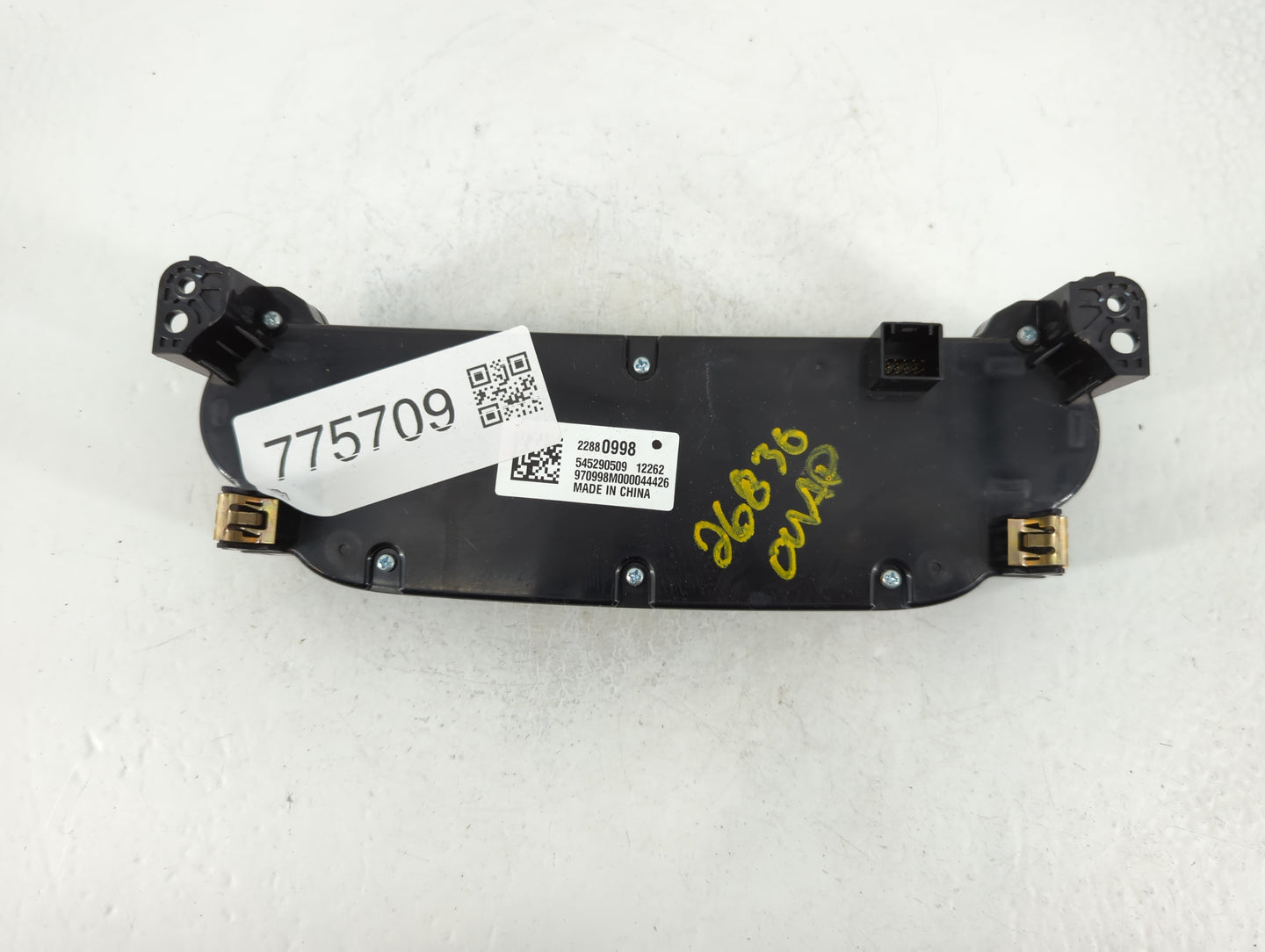 2013 Chevrolet Malibu Radio AM FM Cd Player Receiver Replacement P/N:22880998 Fits OEM Used Auto Parts - Oemusedautoparts1.c