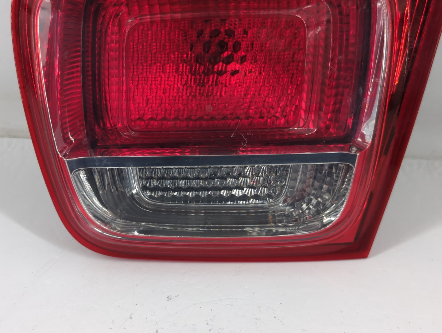 2013-2016 Chevrolet Malibu Tail Light Assembly Driver Left OEM P/N:322161 22907312 Fits Fits 2013 2014 2015 2016 OEM Used Au