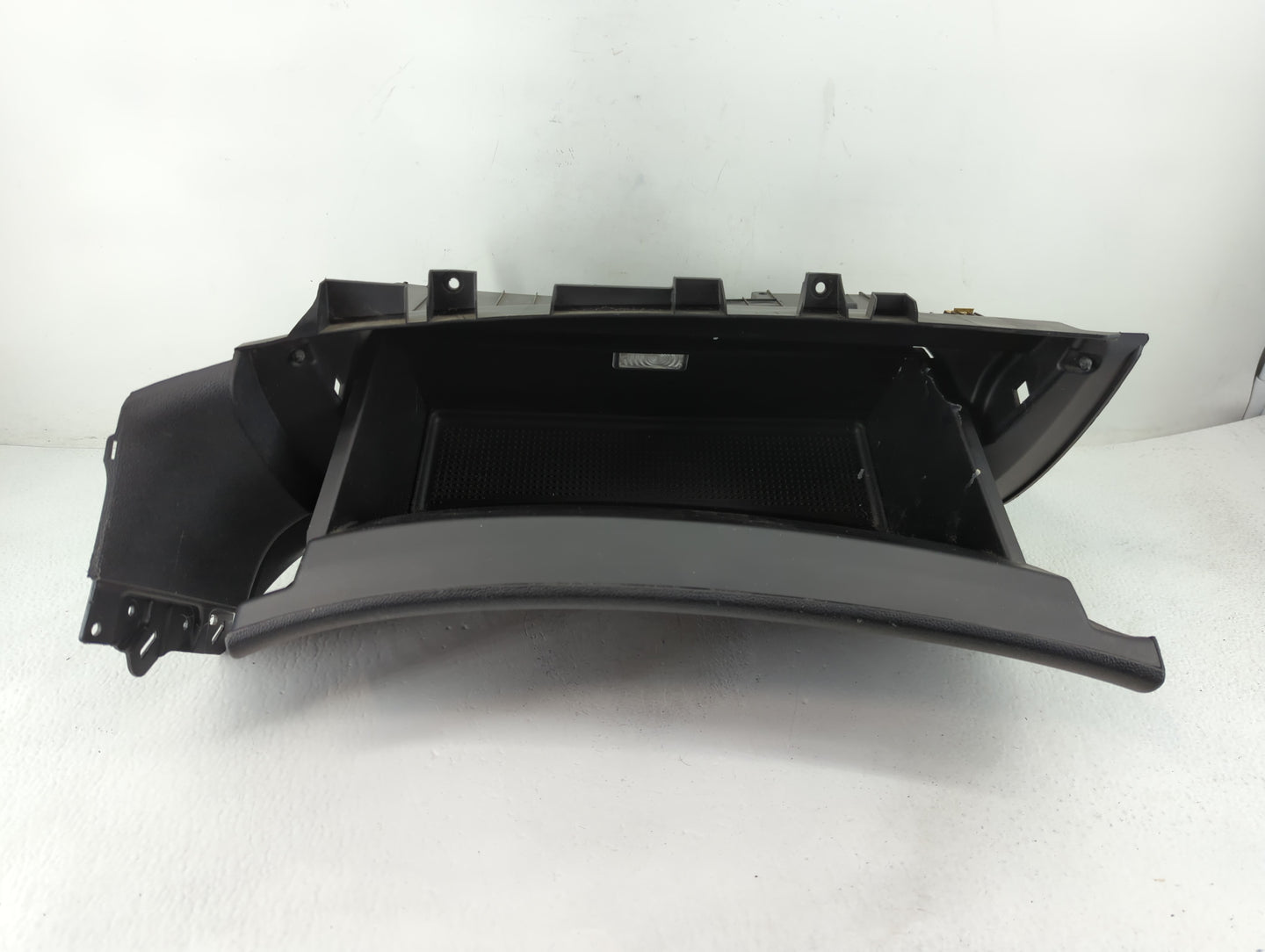 2013 Chevrolet Malibu Passenger Glove Box Door Storage Compartment - Oemusedautoparts1.com