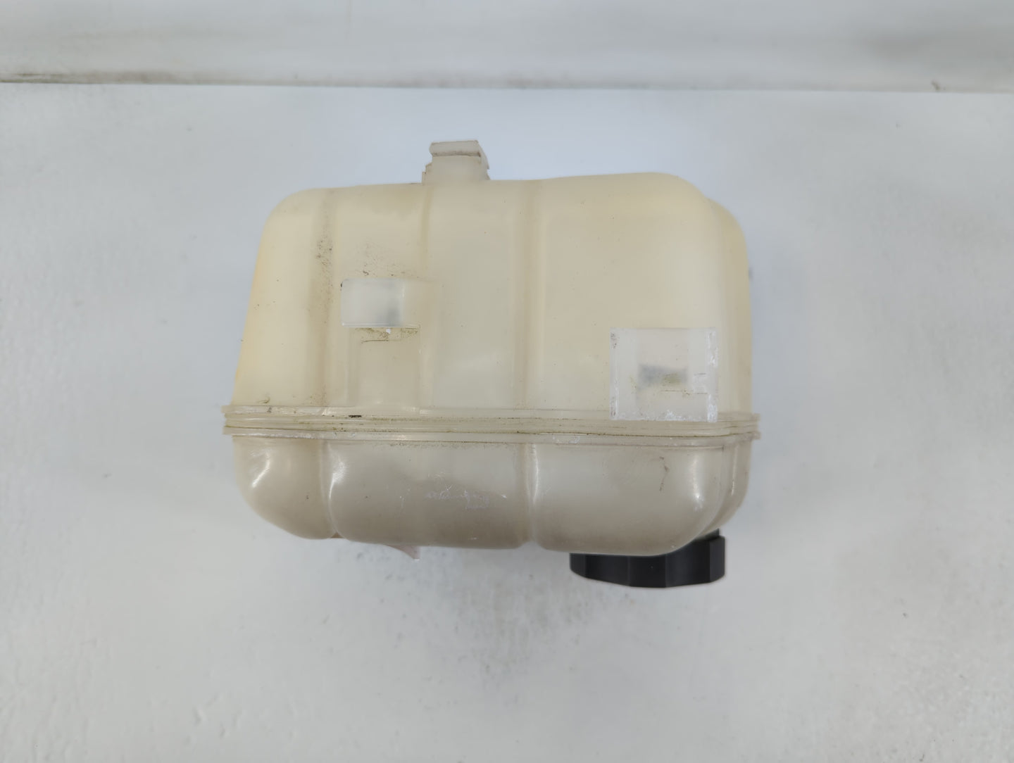 2013 Chevrolet Malibu Radiator Coolant Overflow Expansion Tank Bottle - Oemusedautoparts1.com