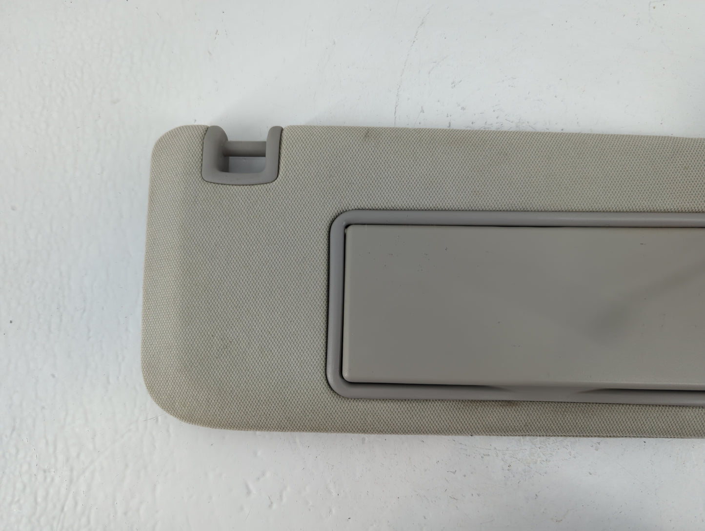 2013-2016 Chevrolet Malibu Sun Visor Shade Replacement Passenger Right Mirror Fits Fits 2013 2014 2015 2016 OEM Used Auto Pa