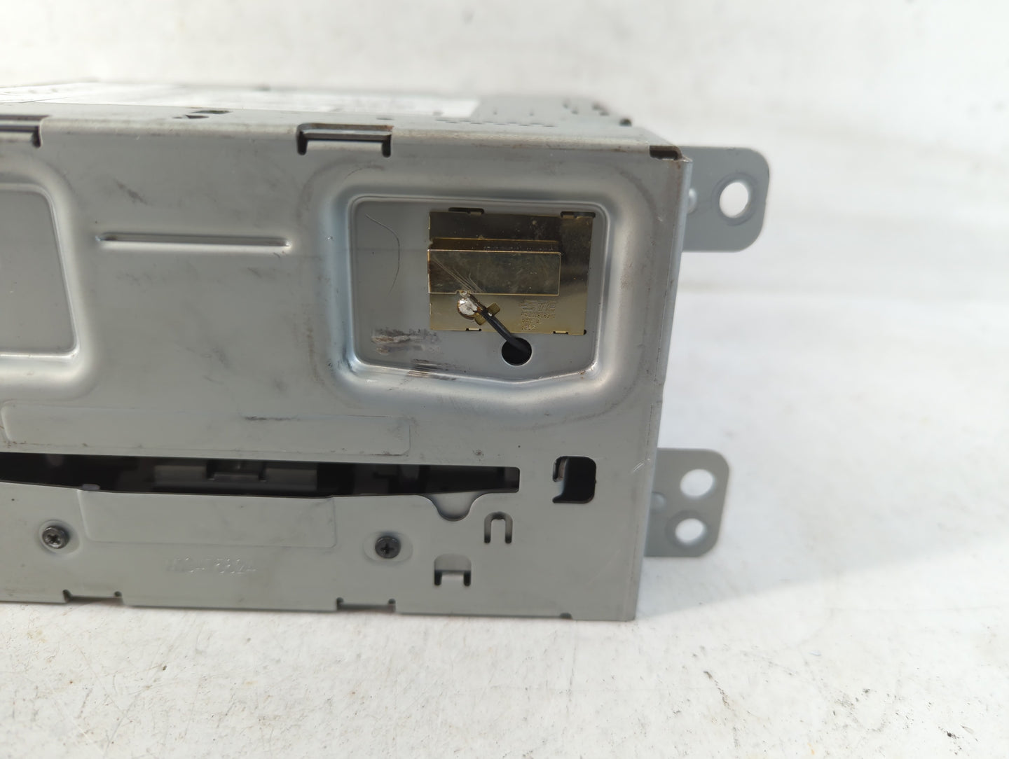2013 Chevrolet Malibu Radio AM FM Cd Player Receiver Replacement P/N:23140543 Fits OEM Used Auto Parts - Oemusedautoparts1.c