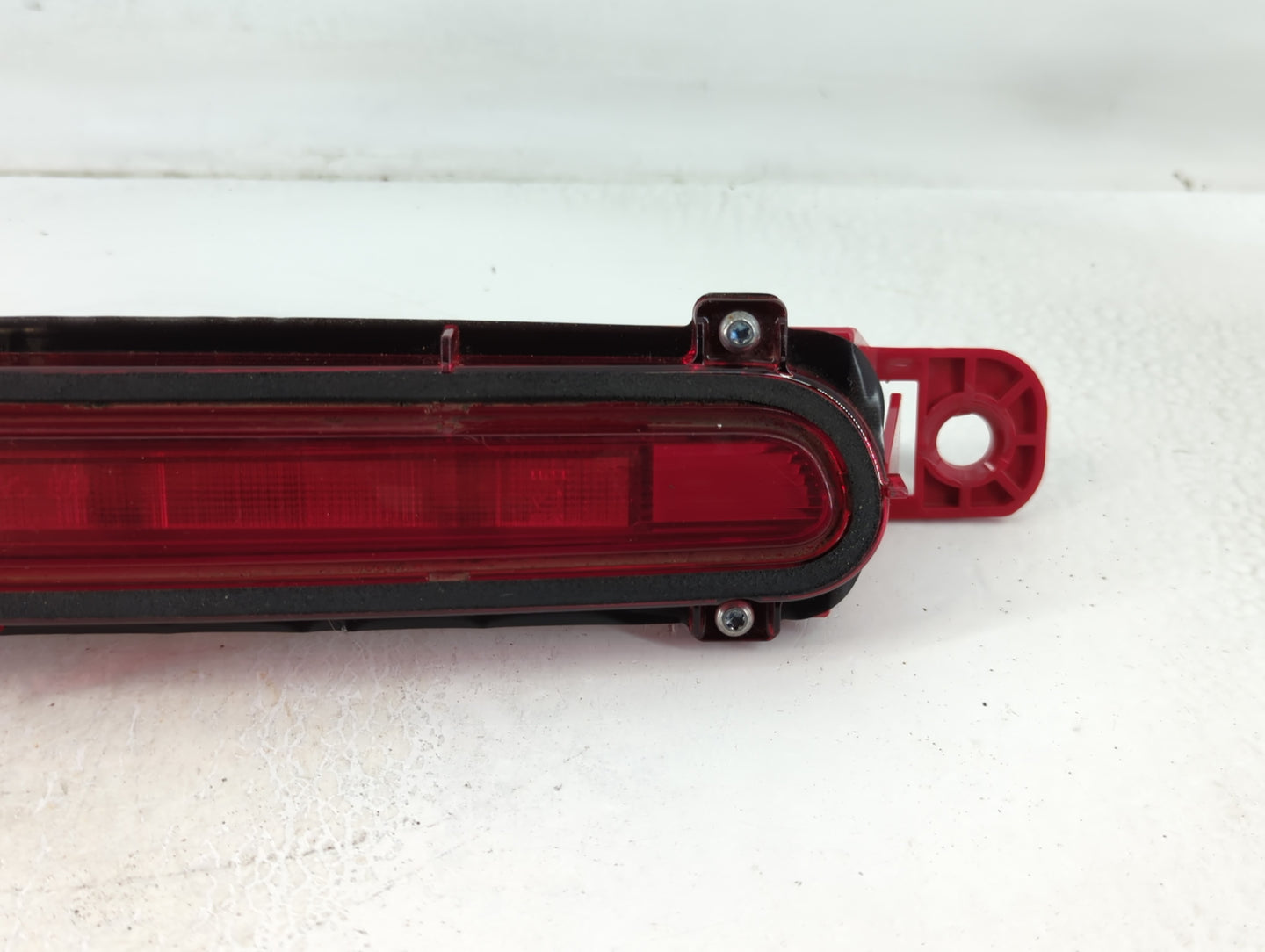2013 Chevrolet Malibu High Mounted Stop Third Brake Light Lamp - Oemusedautoparts1.com