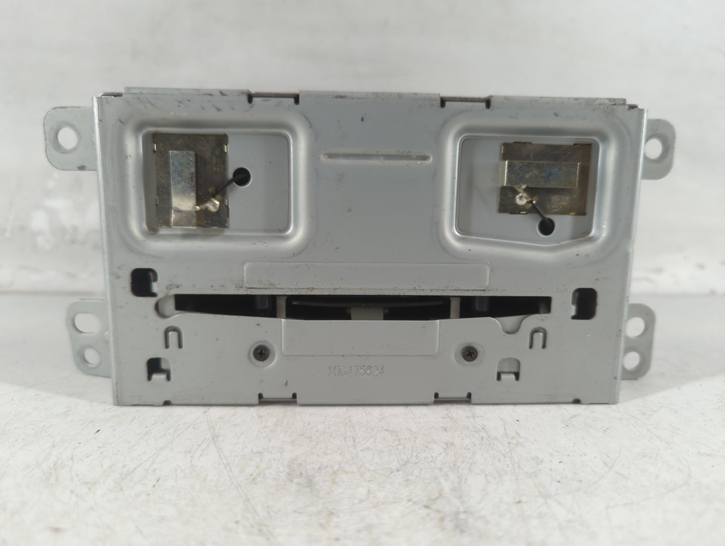 2013 Chevrolet Malibu Radio AM FM Cd Player Receiver Replacement P/N:23140543 Fits OEM Used Auto Parts - Oemusedautoparts1.c