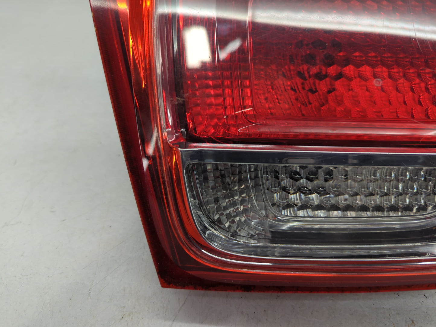 2013-2016 Chevrolet Malibu Tail Light Assembly Driver Left OEM P/N:322151 22907311 Fits Fits 2013 2014 2015 2016 OEM Used Au