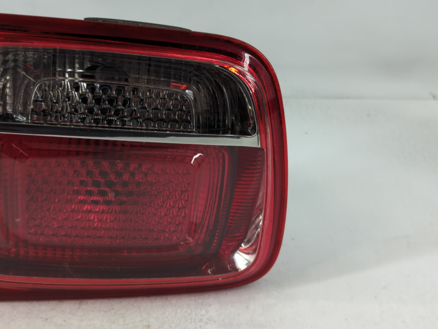 2013-2016 Chevrolet Malibu Tail Light Assembly Passenger Right OEM P/N:22907312 Fits Fits 2013 2014 2015 2016 OEM Used Auto 