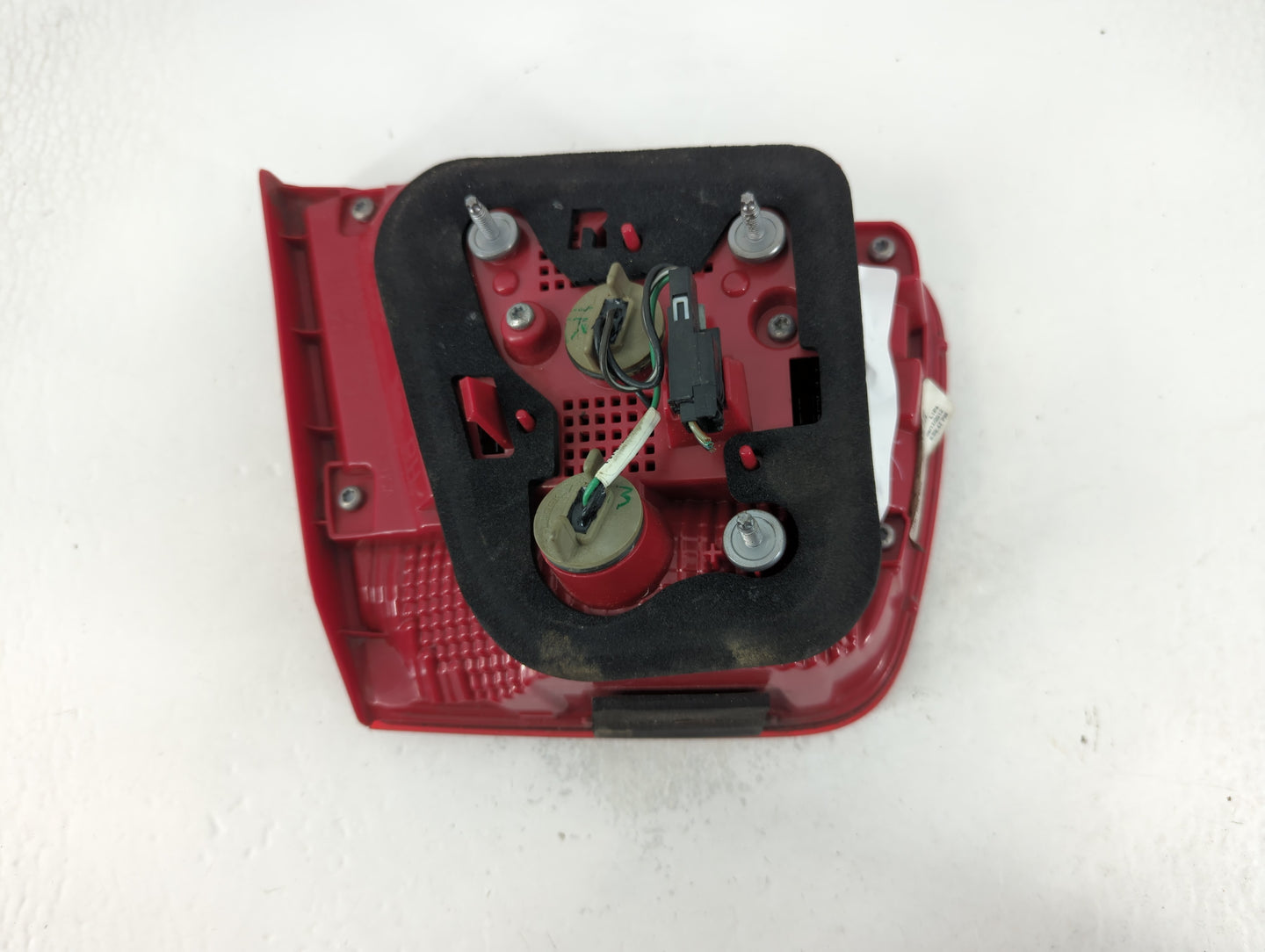 2013-2016 Chevrolet Malibu Tail Light Assembly Passenger Right OEM P/N:22907312 Fits Fits 2013 2014 2015 2016 OEM Used Auto 