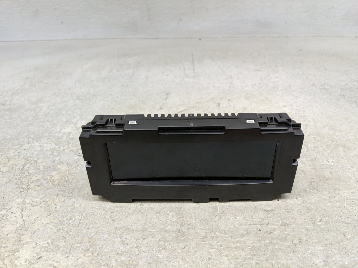 2013-2013 Chevrolet Malibu Information Display Screen - Oemusedautoparts1.com