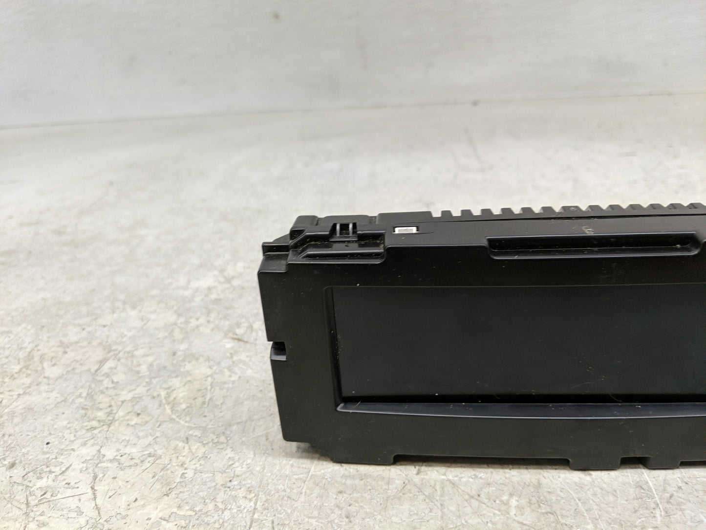 2013-2013 Chevrolet Malibu Information Display Screen - Oemusedautoparts1.com