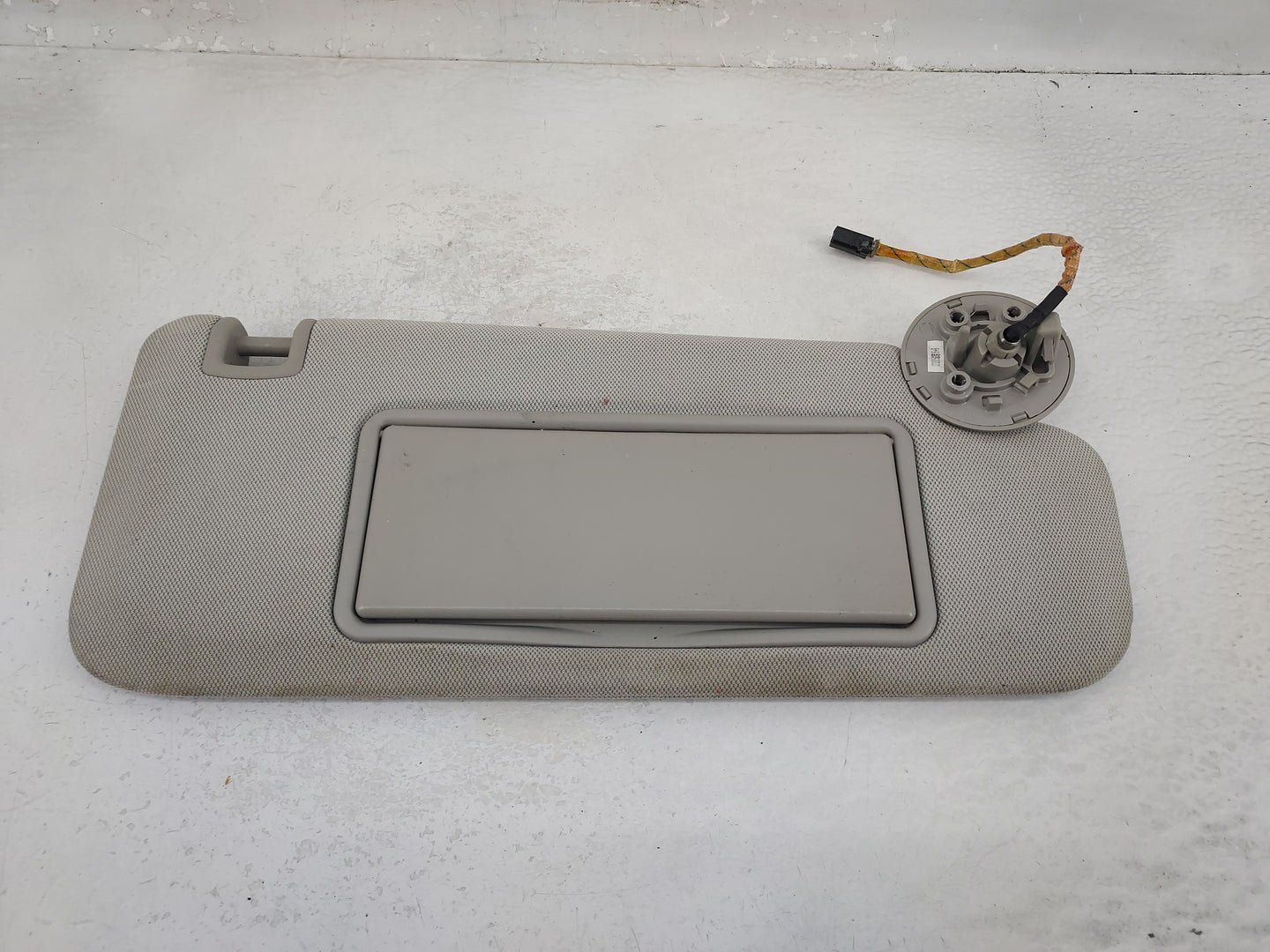 2013-2016 Chevrolet Malibu Sun Visor Shade Replacement Passenger Right Mirror Fits Fits 2013 2014 2015 2016 OEM Used Auto Pa