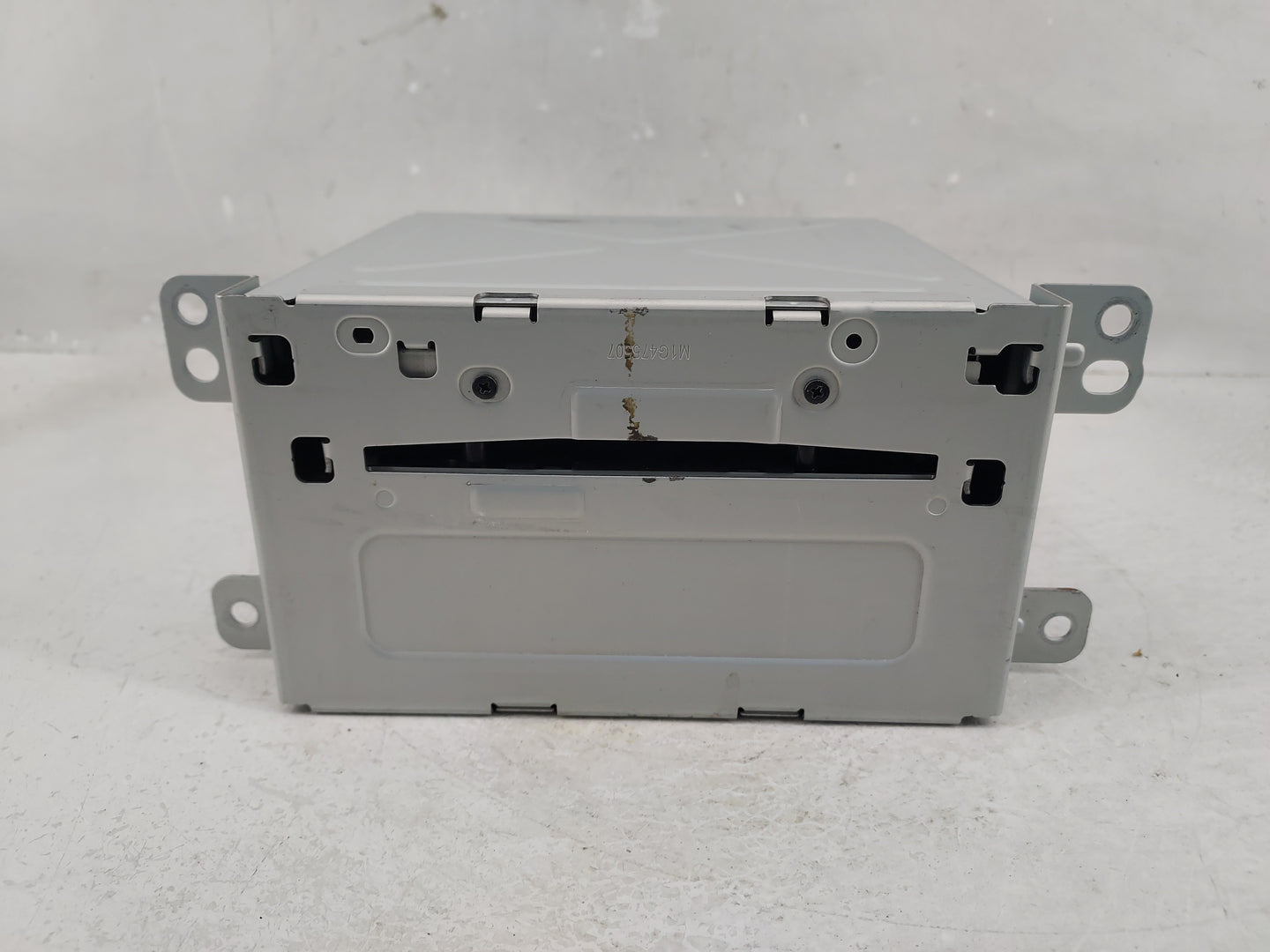2013 Chevrolet Malibu Radio AM FM Cd Player Receiver Replacement P/N:22923802 Fits OEM Used Auto Parts - Oemusedautoparts1.c