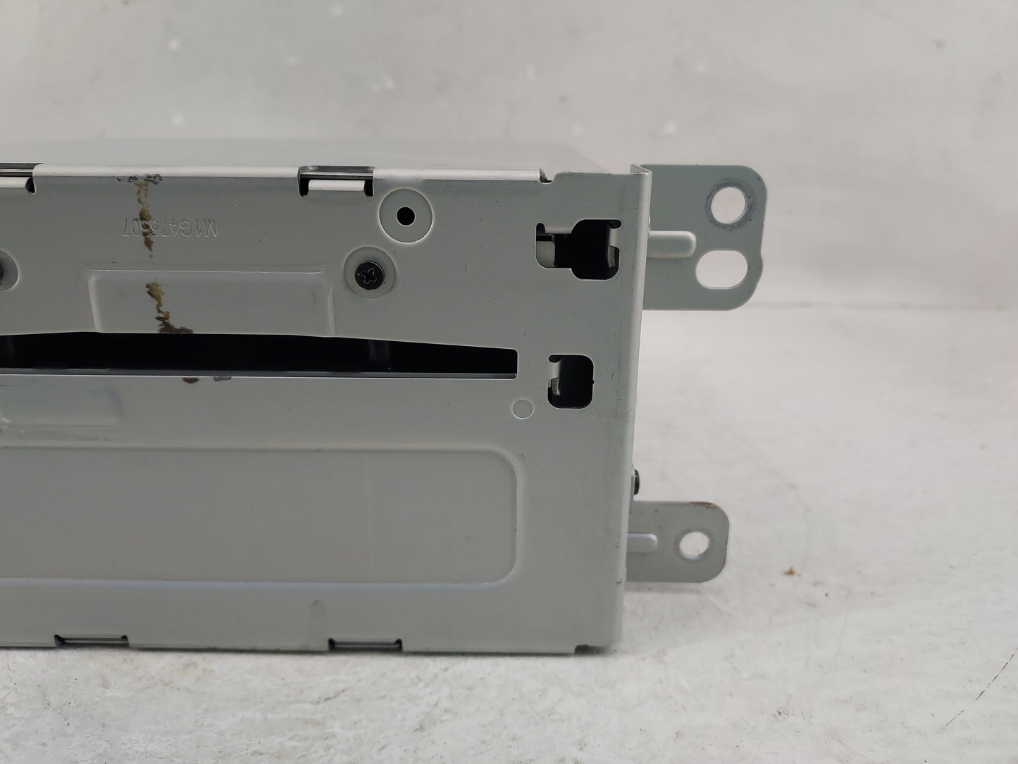 2013 Chevrolet Malibu Radio AM FM Cd Player Receiver Replacement P/N:22923802 Fits OEM Used Auto Parts - Oemusedautoparts1.c