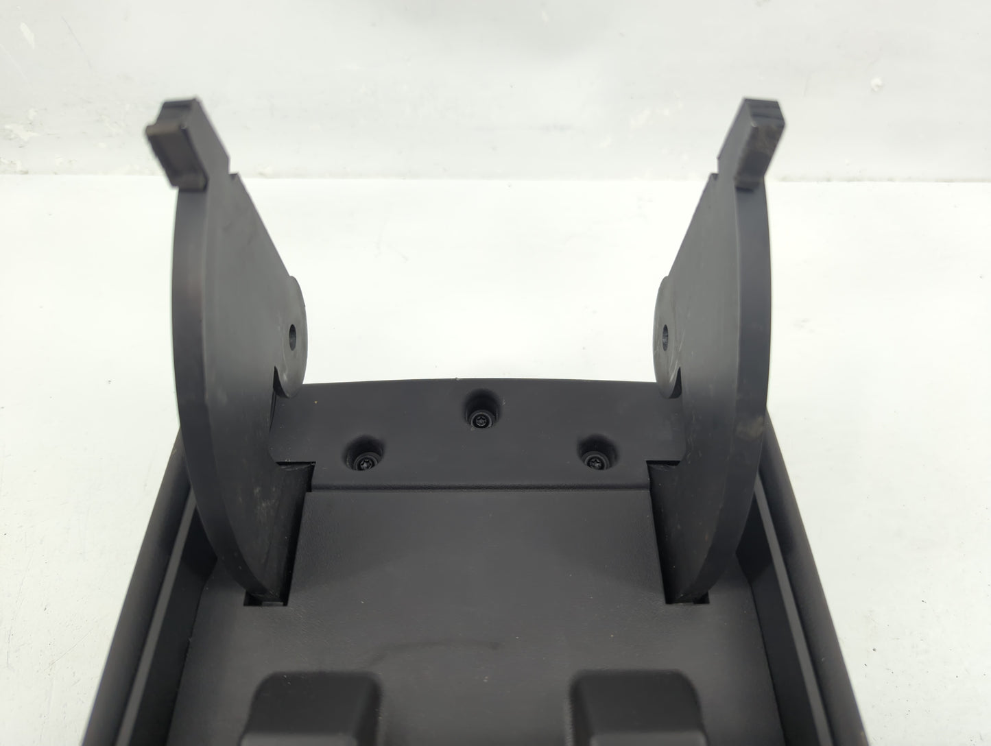 2013 Chevrolet Malibu Center Console Armrest Cover Lid Fits OEM Used Auto Parts - Oemusedautoparts1.com