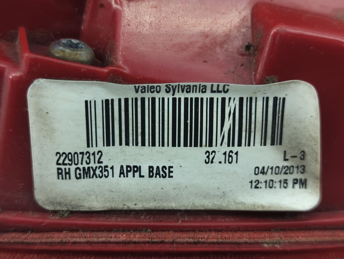 2013 Chevrolet Malibu Passenger Right Side Deck Lid Mounted Tail Light - Oemusedautoparts1.com