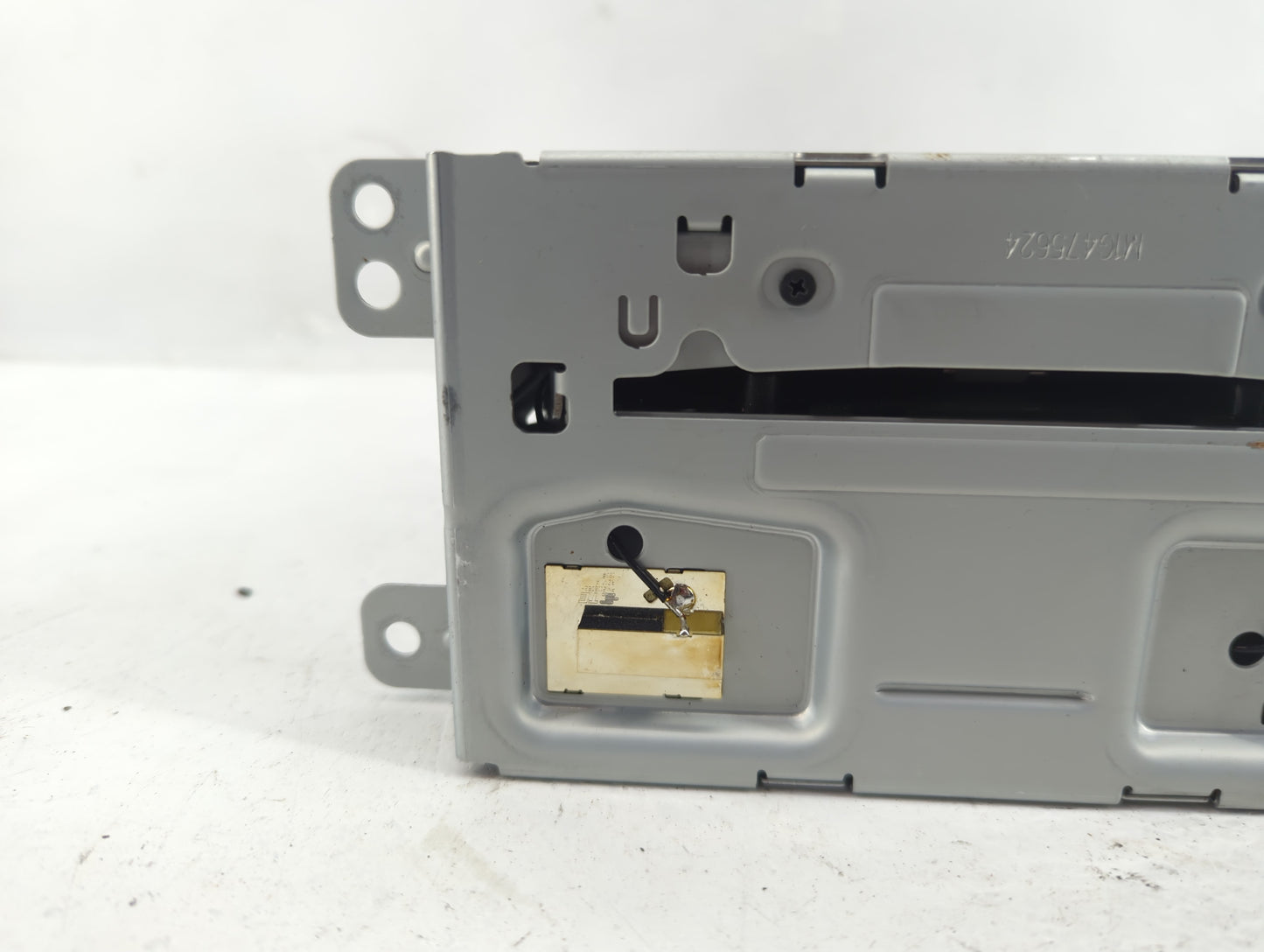2013 Chevrolet Malibu Radio AM FM Cd Player Receiver Replacement Fits OEM Used Auto Parts - Oemusedautoparts1.com