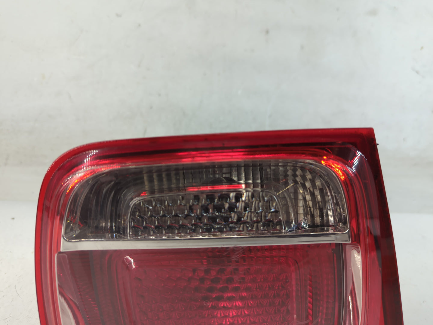 2013-2016 Chevrolet Malibu Tail Light Assembly Driver Left OEM P/N:22907311 Fits Fits 2013 2014 2015 2016 OEM Used Auto Part