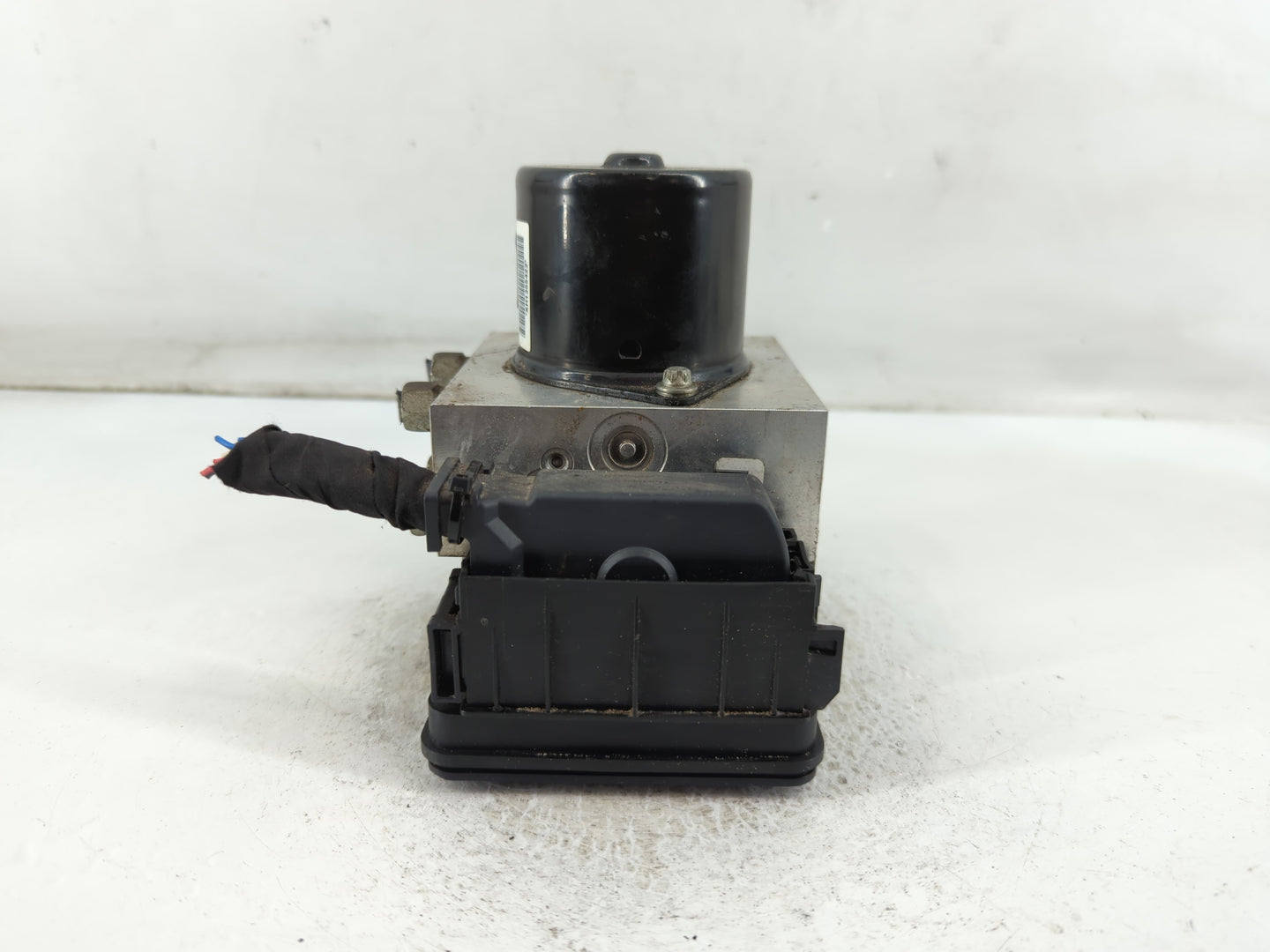 2013-2016 Chevrolet Malibu ABS Pump Control Module Replacement P/N:22971448 Fits Fits 2012 2013 2014 2015 2016 OEM Used Auto