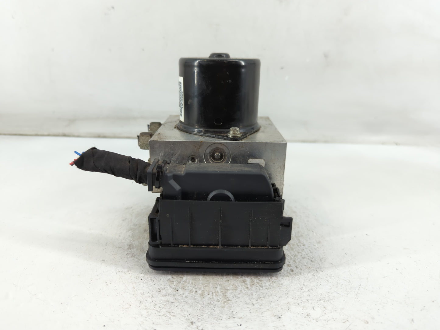 2013-2016 Chevrolet Malibu ABS Pump Control Module Replacement P/N:22971448 Fits Fits 2012 2013 2014 2015 2016 OEM Used Auto