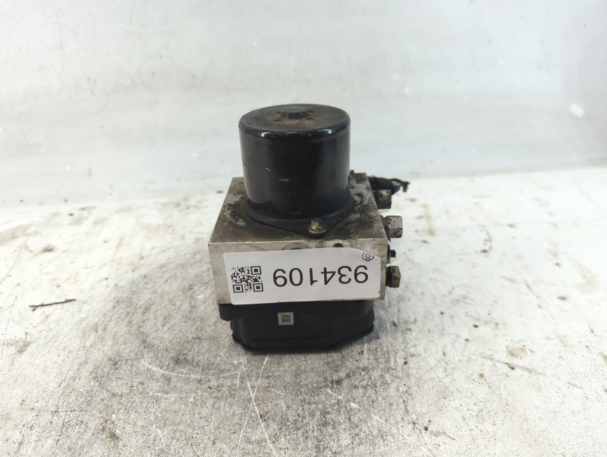 2013-2016 Chevrolet Malibu Anti-Lock Brake ABS Pump Module Actuator OEM P/N:22827930 Fits Fits 2012 2013 2014 2015 2016 OEM 