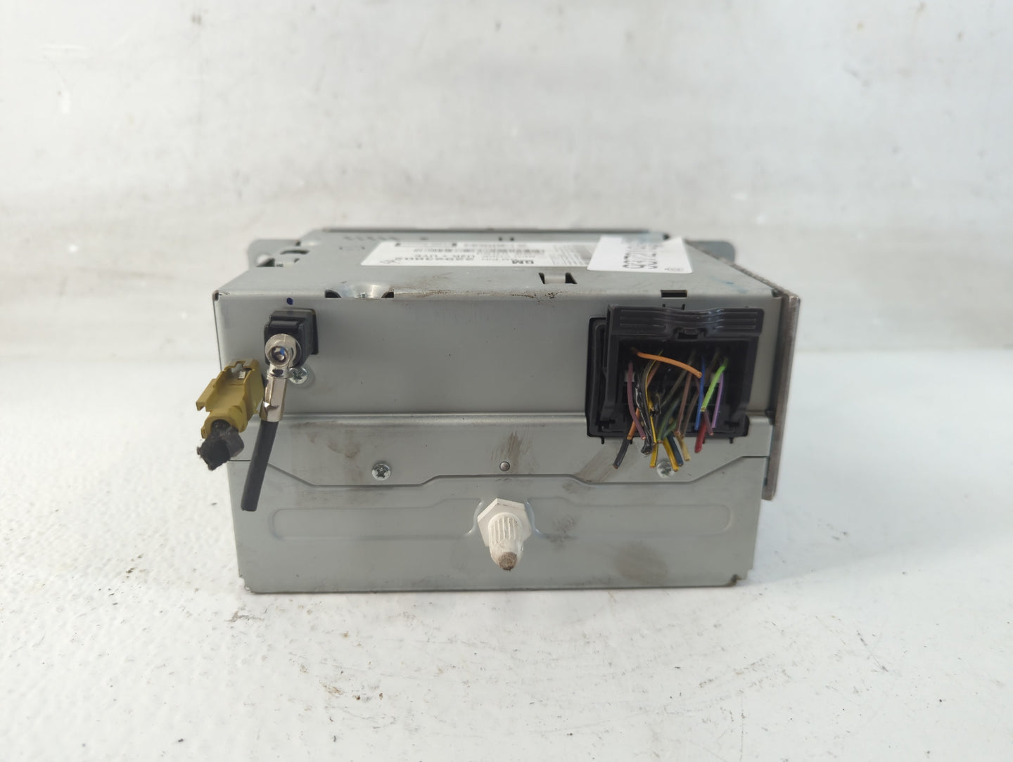 2013 Chevrolet Malibu Radio AM FM Cd Player Receiver Replacement P/N:22923802 Fits OEM Used Auto Parts - Oemusedautoparts1.c