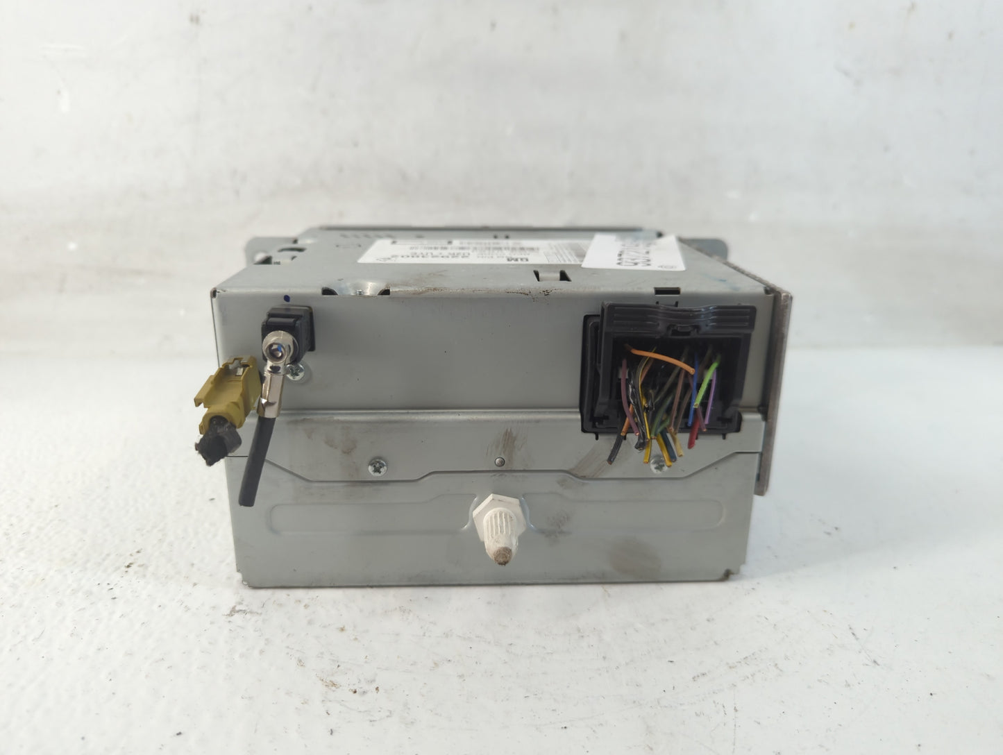 2013 Chevrolet Malibu Radio AM FM Cd Player Receiver Replacement P/N:22923802 Fits OEM Used Auto Parts - Oemusedautoparts1.c