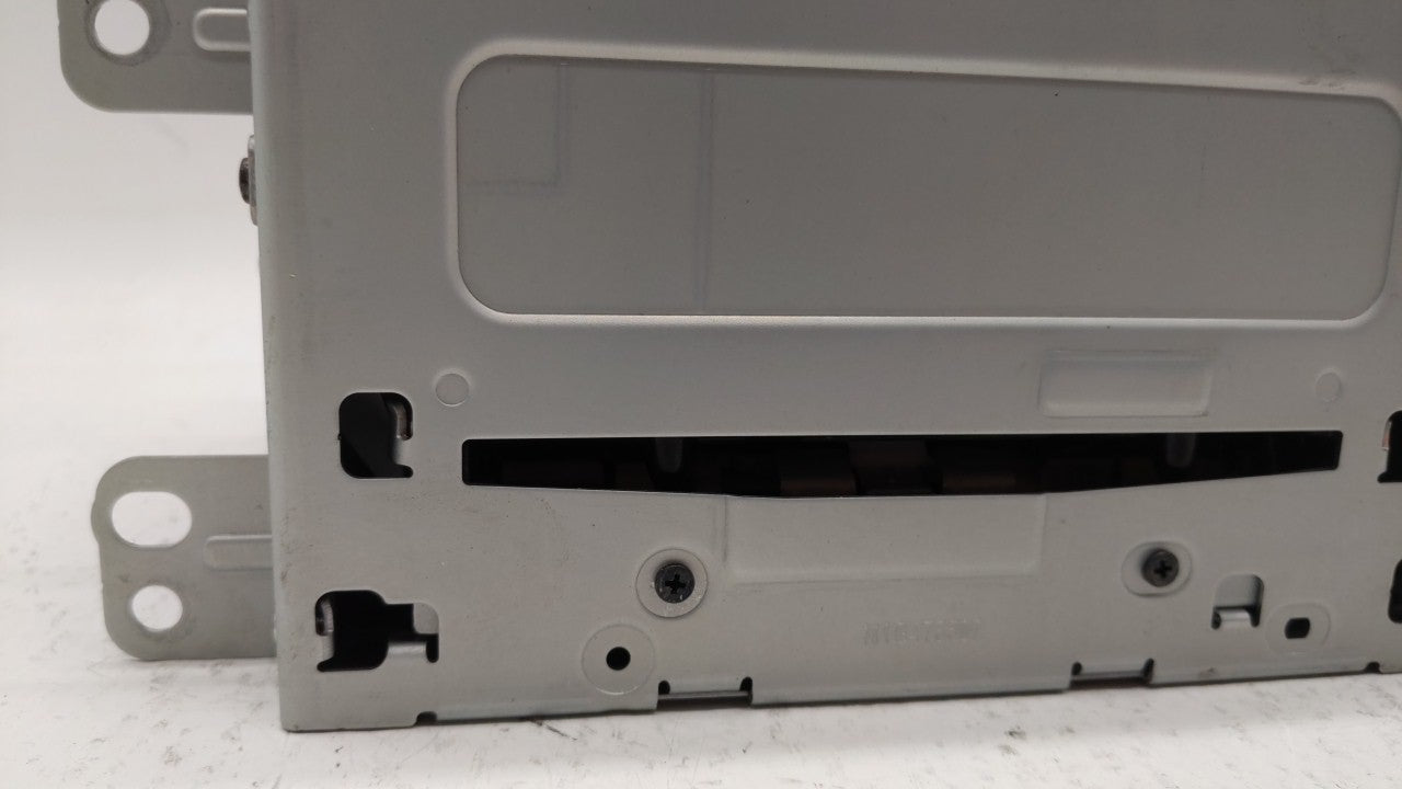 2013 Chevrolet Malibu Radio AM FM Cd Player Receiver Replacement P/N:22880998 22923802 Fits OEM Used Auto Parts - Oemusedaut