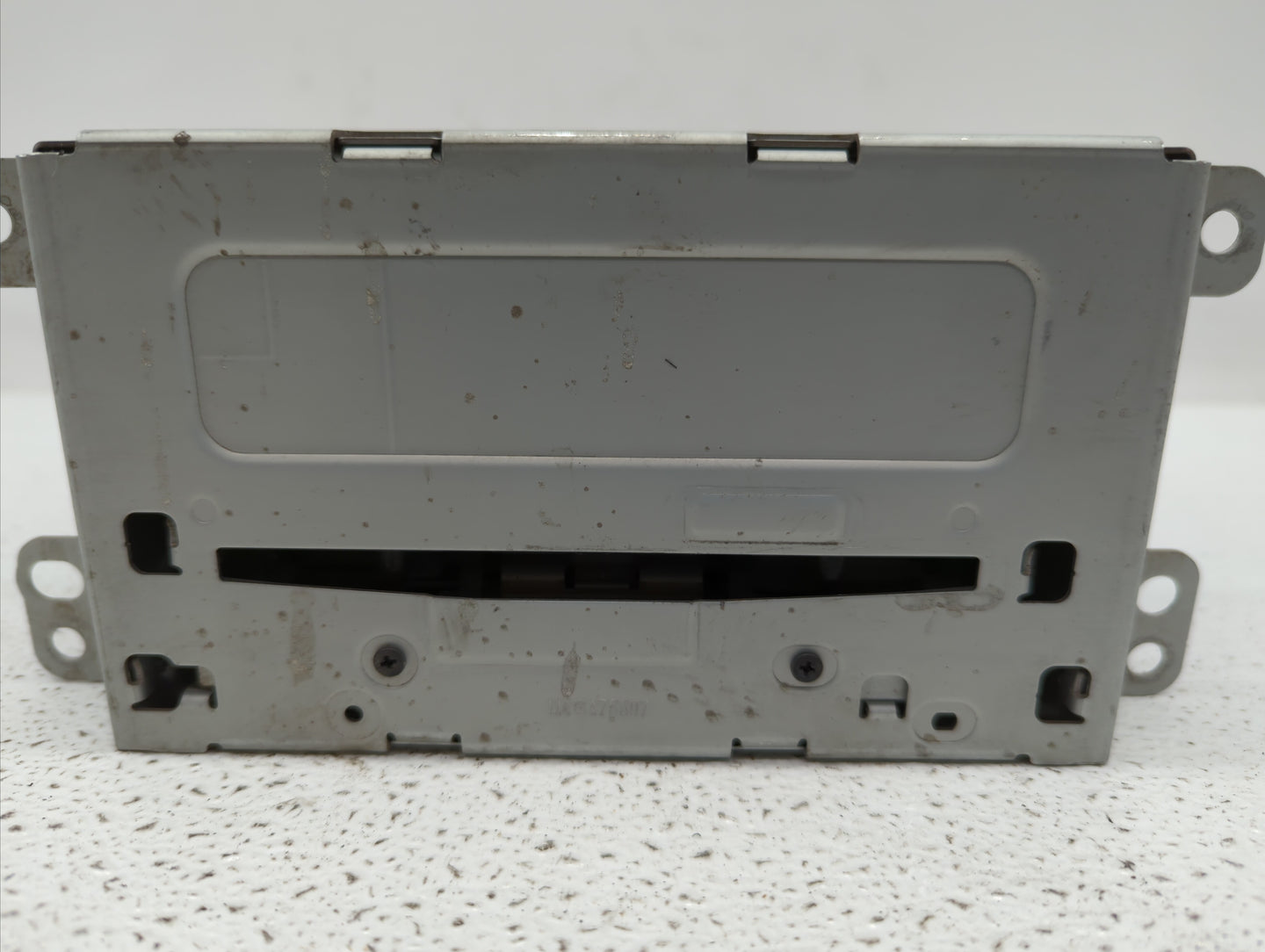 2013-2013 Chevrolet Malibu Am Fm Cd Player Radio Receiver - Oemusedautoparts1.com