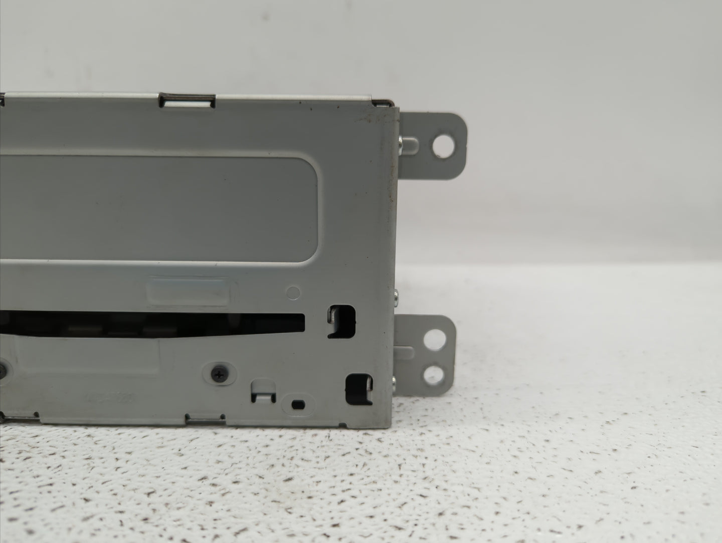 2013-2013 Chevrolet Malibu Am Fm Cd Player Radio Receiver - Oemusedautoparts1.com