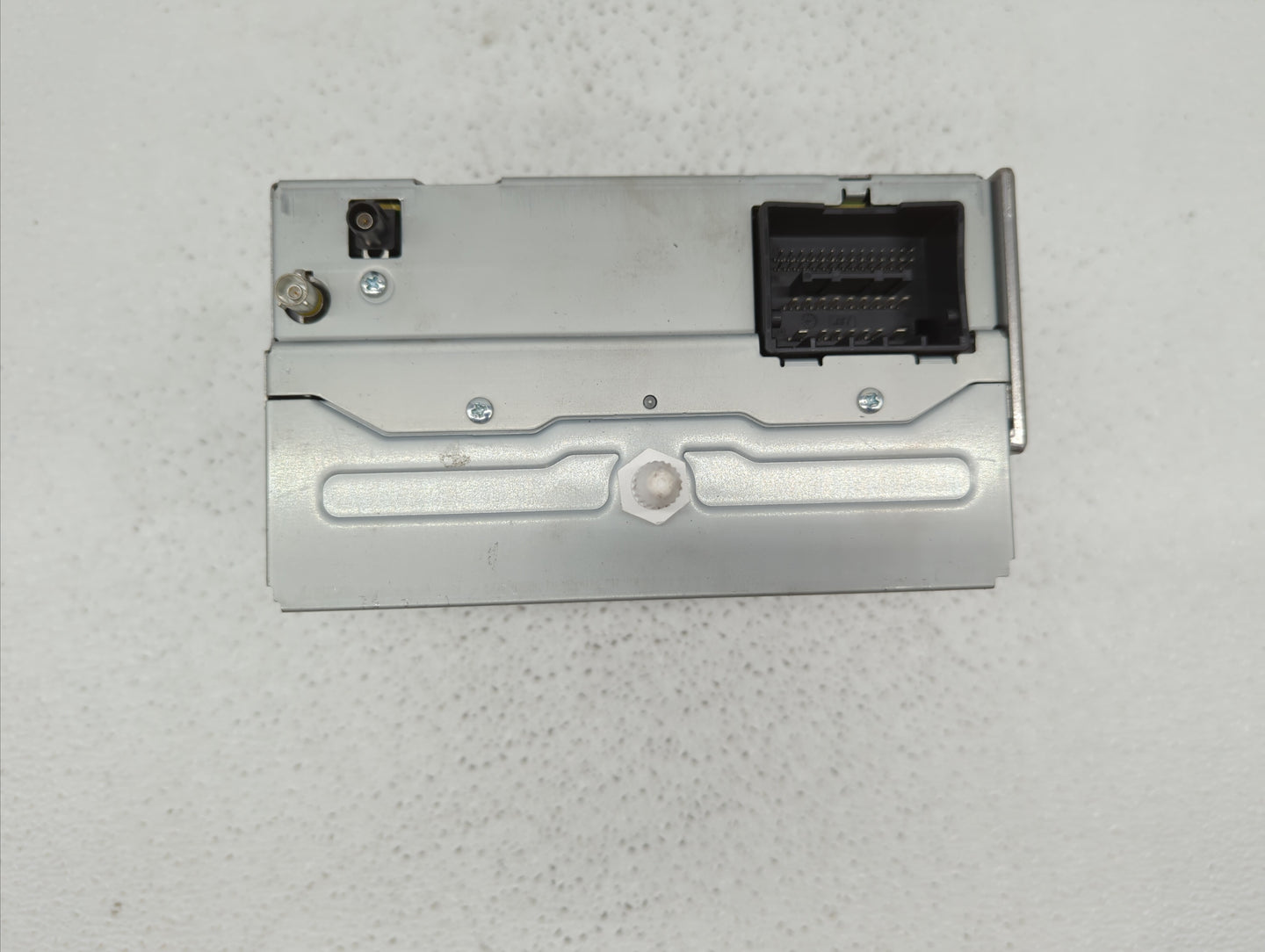 2013-2013 Chevrolet Malibu Am Fm Cd Player Radio Receiver - Oemusedautoparts1.com