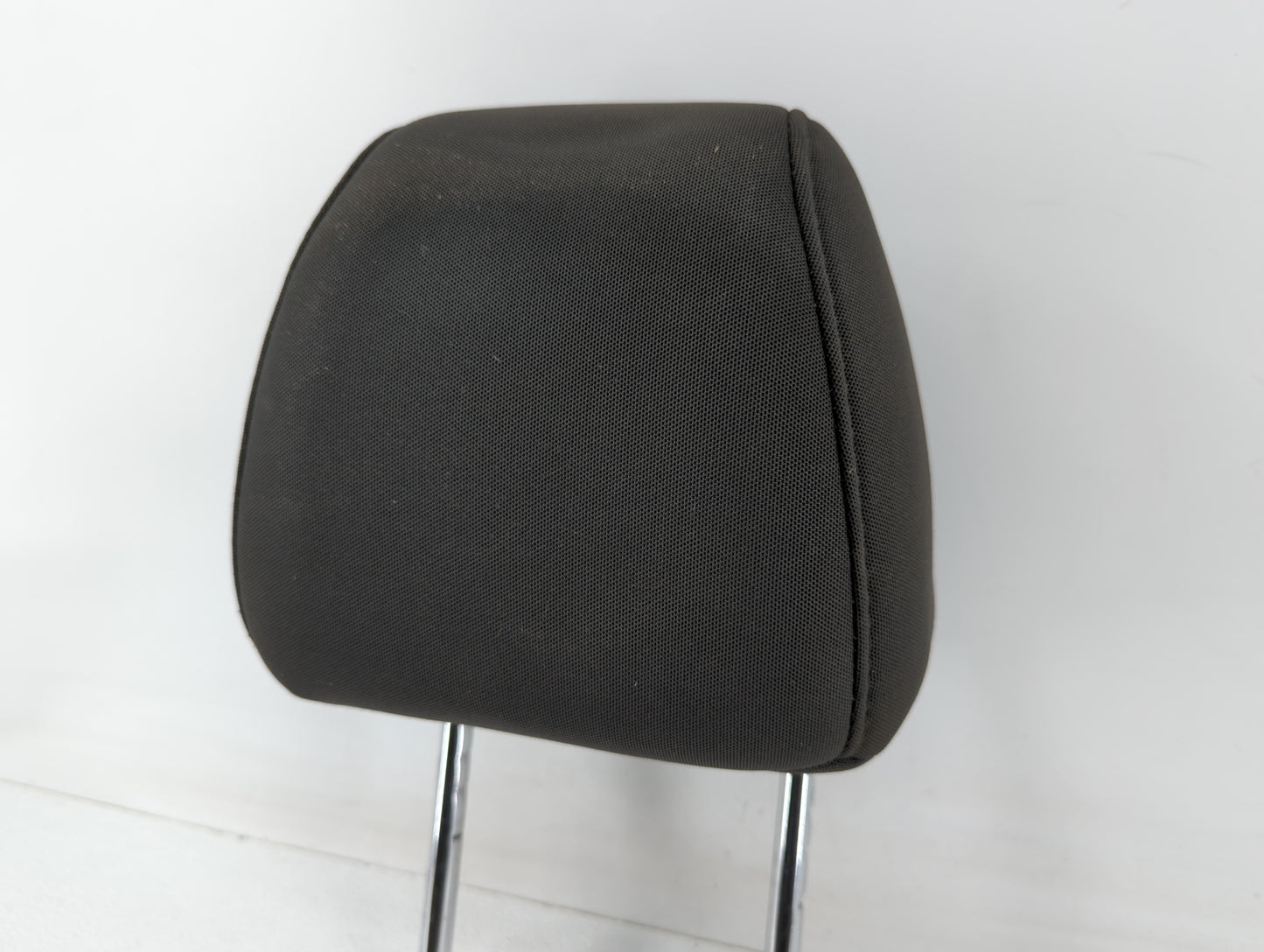 2012-2013 Chevrolet Orlando Headrest Head Rest Front Driver Passenger Seat Fits Fits 2012 2013 OEM Used Auto Parts - Oemused