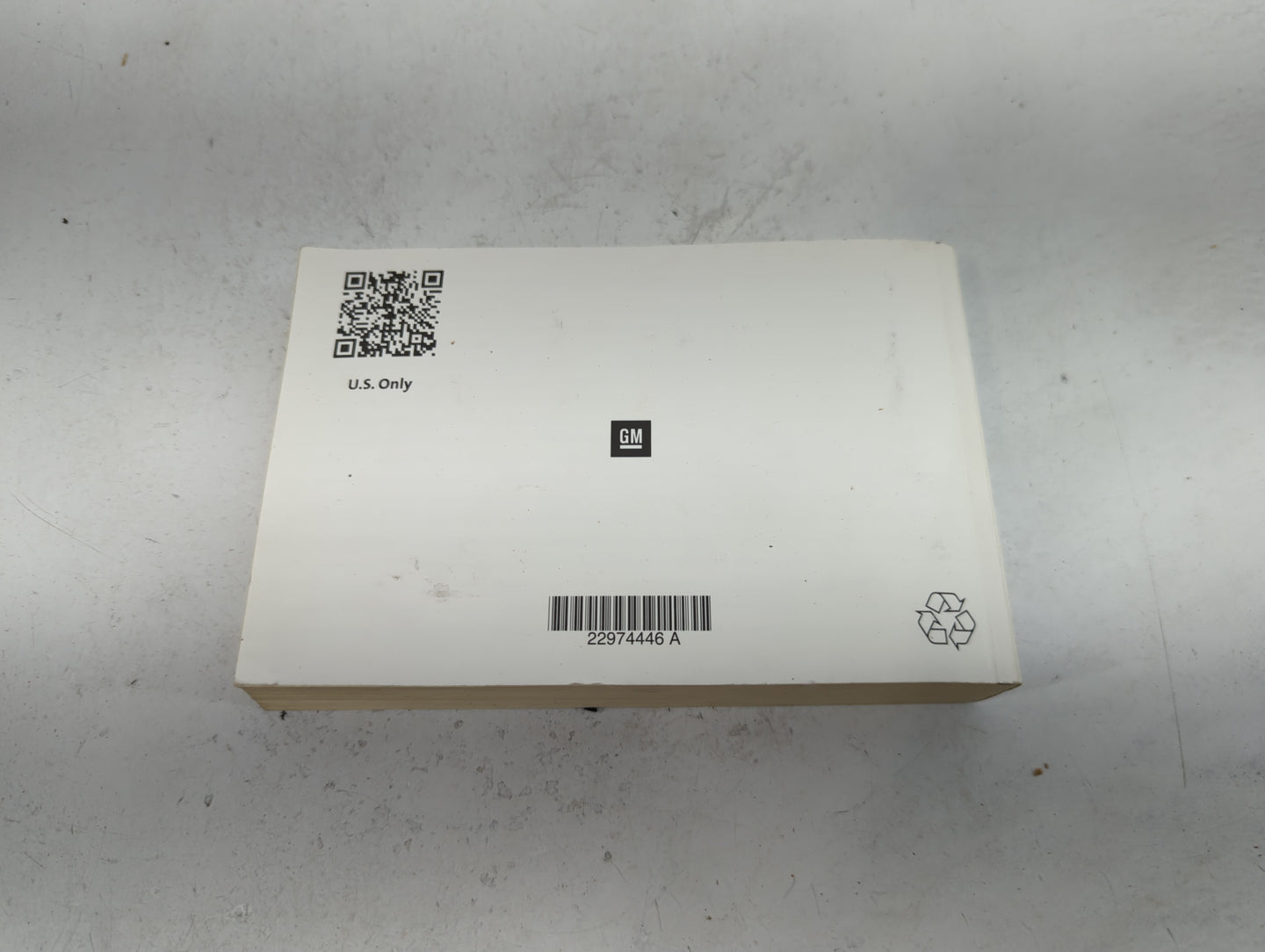 2013 Chevrolet Silverado Owners Manual Book Guide P/N:22974446 OEM Used Auto Parts - Oemusedautoparts1.com