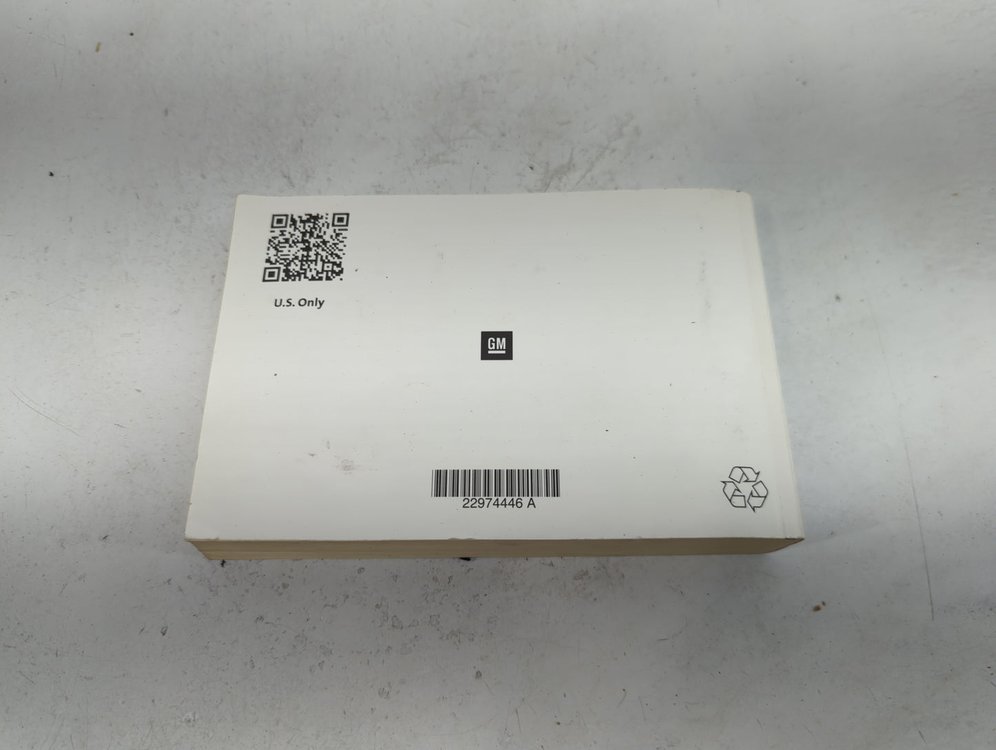 2013 Chevrolet Silverado Owners Manual Book Guide P/N:22974446 OEM Used Auto Parts - Oemusedautoparts1.com