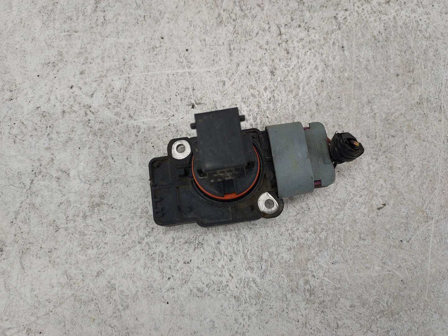 Chevrolet Silverado Mass Air Flow Meter Maf 1486092 - Oemusedautoparts1.com