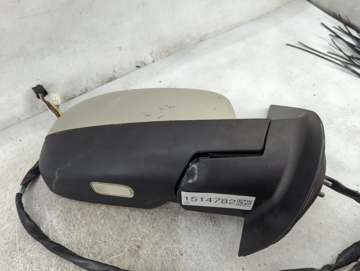 2013 Chevrolet Silverado Passenger Side View Mirror - Right Door Mirror OEM Used - Oemusedautoparts1.com